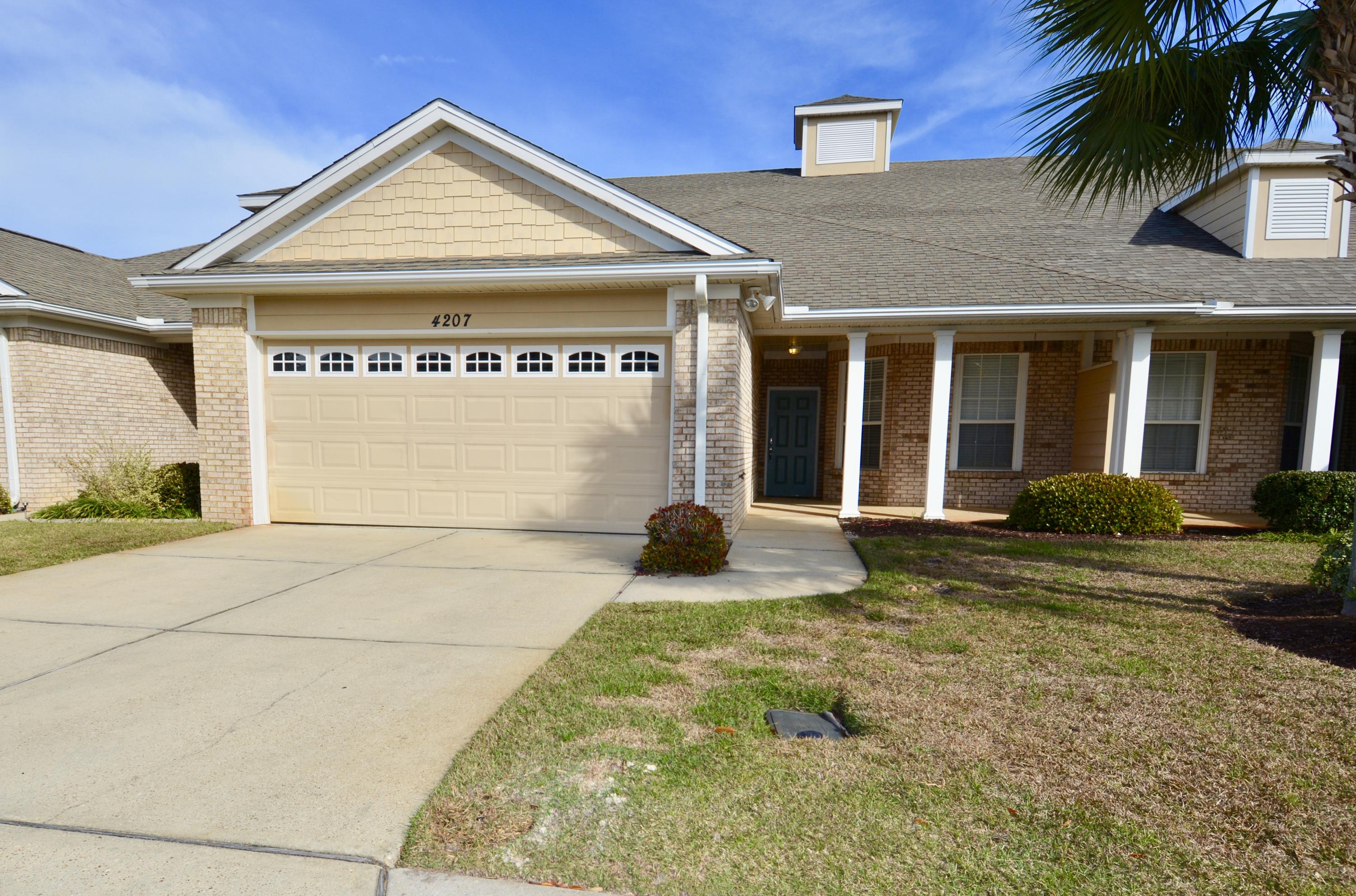 DIAMOND LAKES - Residential