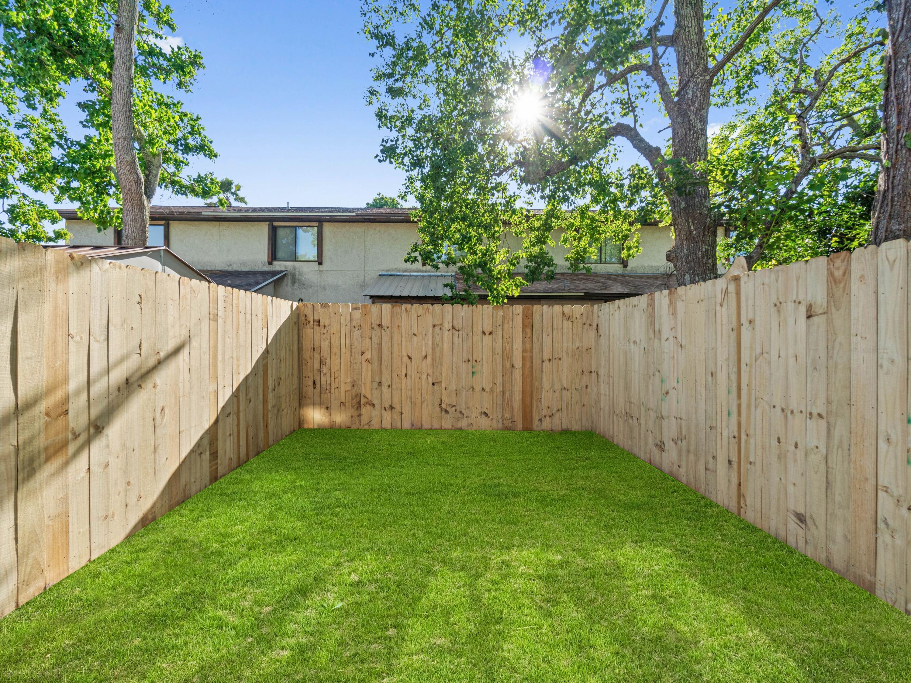 INDIAN HILLS - Residential
