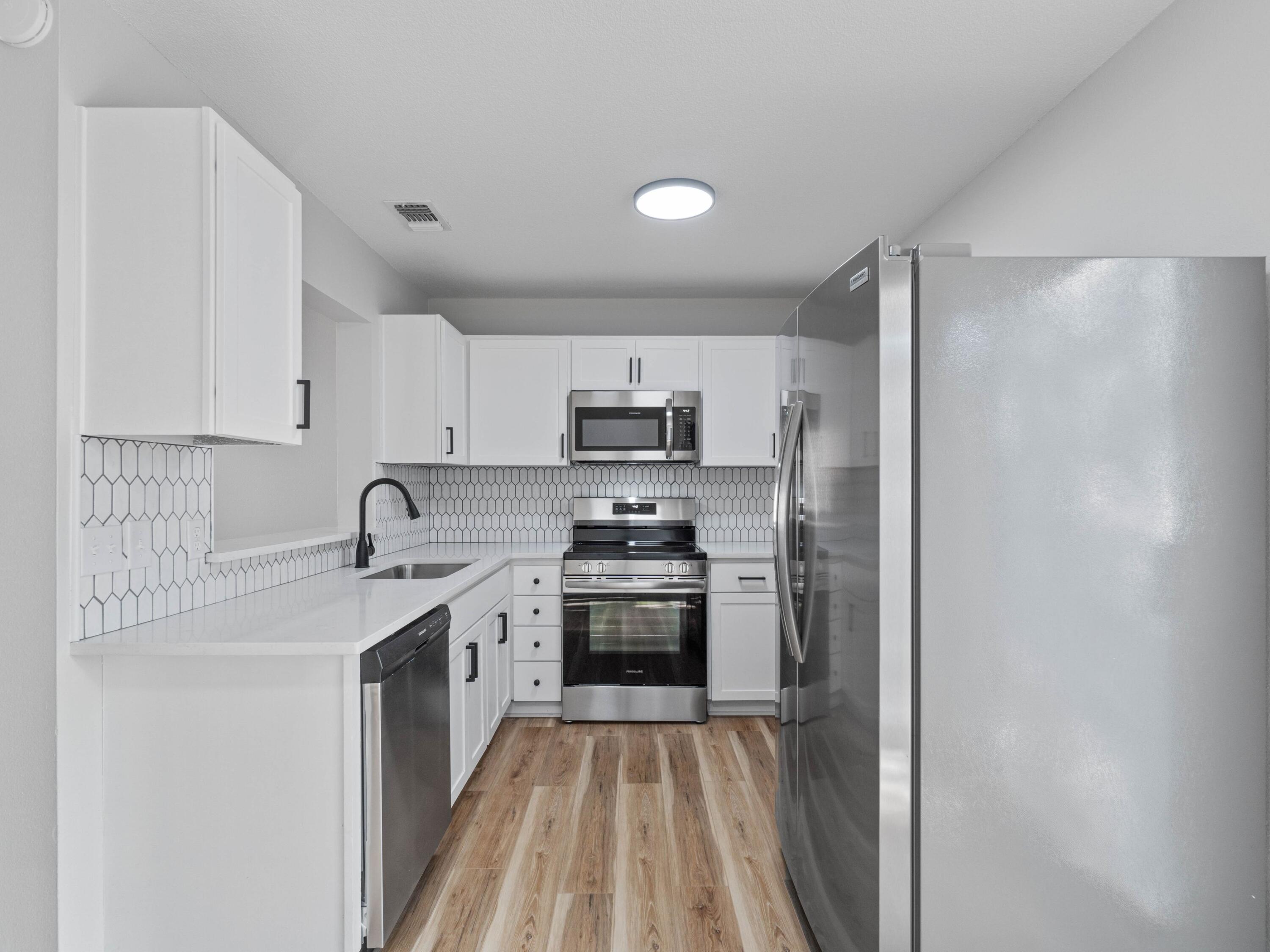 INDIAN HILLS - Residential