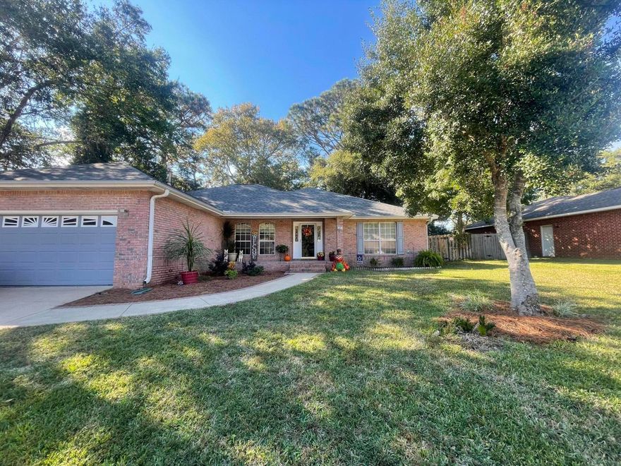 MOTIVATED SELLERS!!!Pull into your next home in the beautiful Poquito Bayou area! This home is conveniently located for both bases! Updated kitchen with new cabinetry, granite countertops, new paint, and a large fridge with freezer drawer! The spacious living room is highlighted with a vaulted ceiling and a stunning gas fireplace! The front bedroom can be utilized as a large office space and right across the way is a beautiful formal dining with tons of natural lighting! You won't want to miss the large master bedroom on its own wing of the home with an en-suite bathroom featuring a standalone shower, tub, and double vanity! Call to schedule your private showing today!