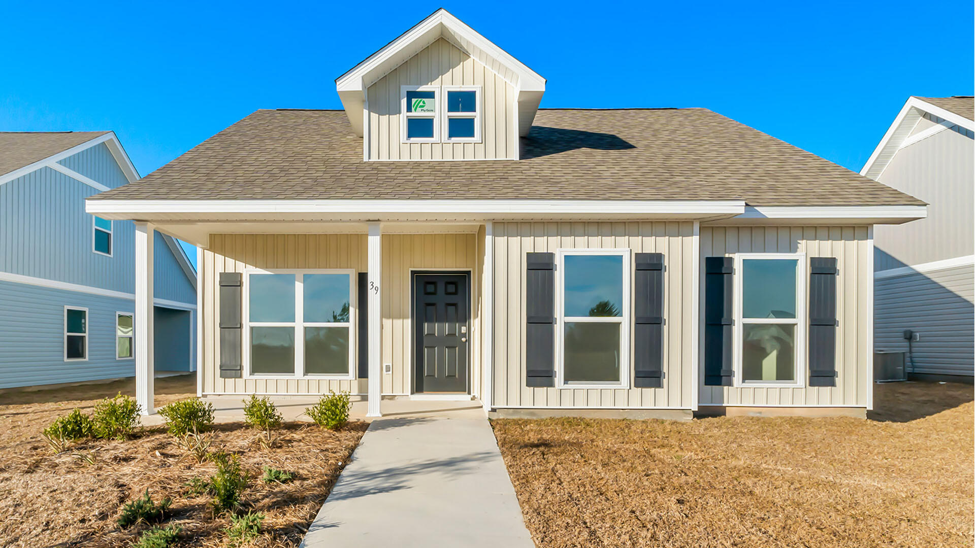 The Owl's Head community is conveniently located off of Highway 331 in Freeport. We are only 8 miles to Interstate 10, and 16 miles to beautiful beaches and Highway 30 A. We offer 6 floor plans, 3 and 4 bedrooms. All homes have rear entry garages. This community offers a community area with paved walking trails and a spring fed lake. | The Aspen plan is a single story 3 Bedroom, 2 Bath home. This floor plan features a covered front and back porch. There is a separate dining room to enjoy family dinners, or it could be used as a flex space. There is a large shower in the primary bedroom, with 2 separates sinks.