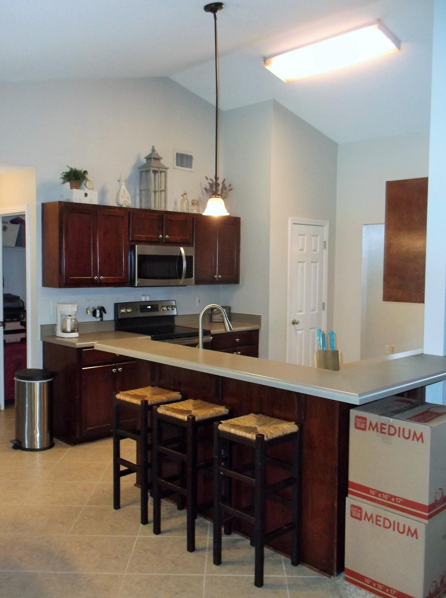 HAMPTON RIDGE ESTATES 1ST ADD - Residential