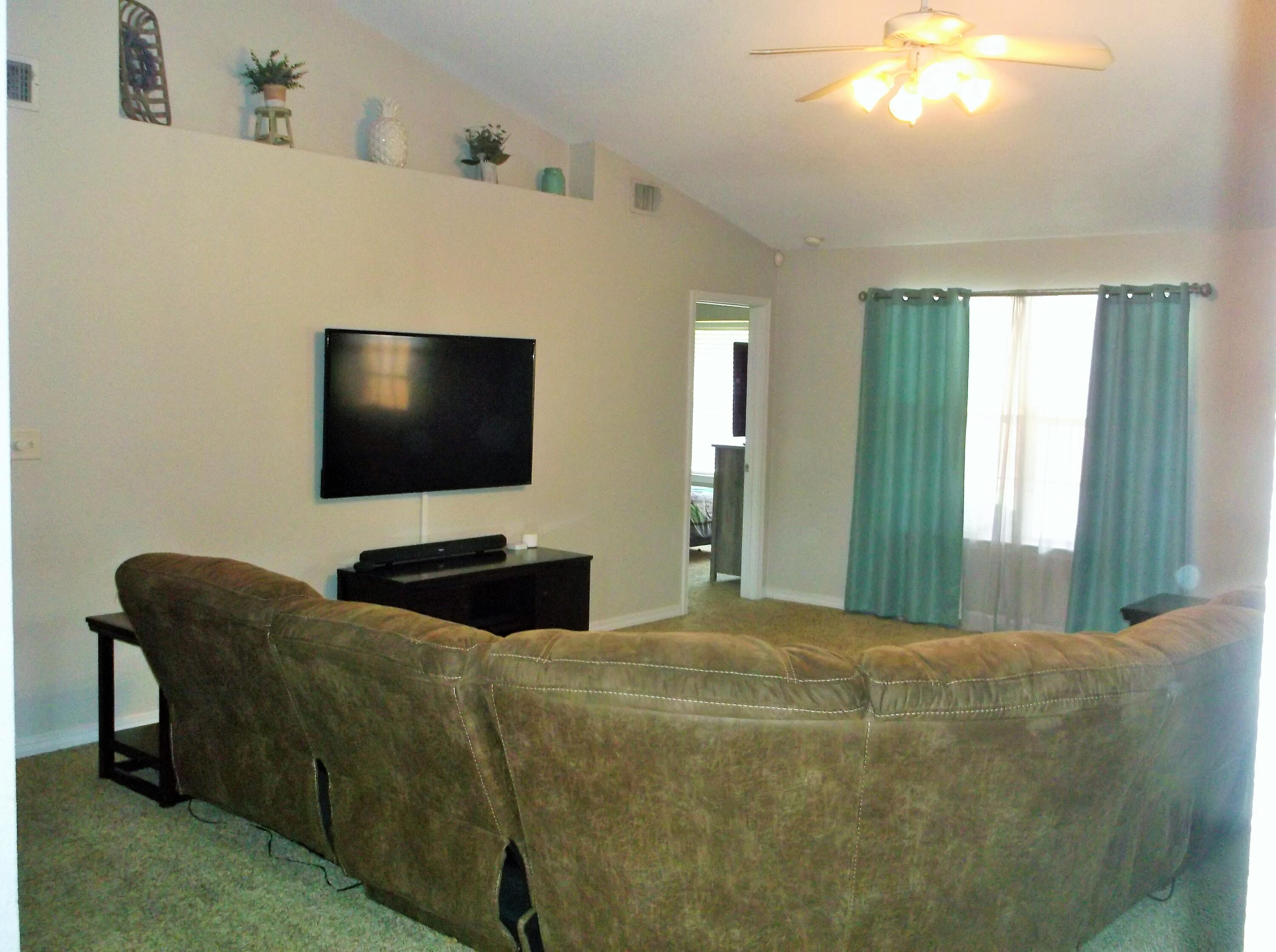 HAMPTON RIDGE ESTATES 1ST ADD - Residential