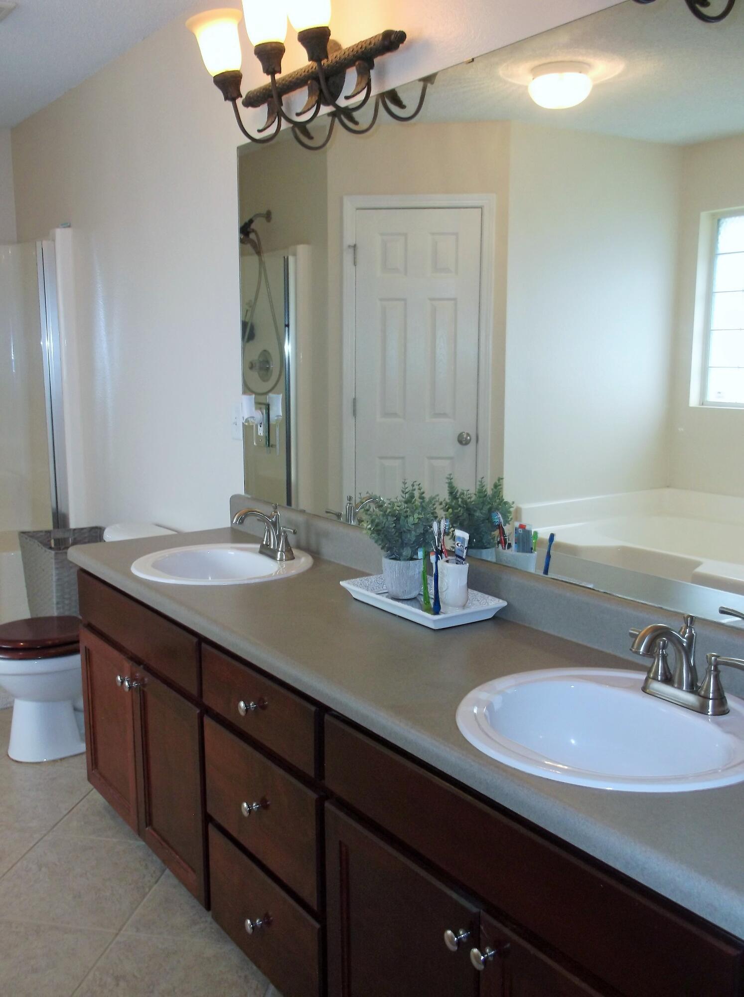 HAMPTON RIDGE ESTATES 1ST ADD - Residential