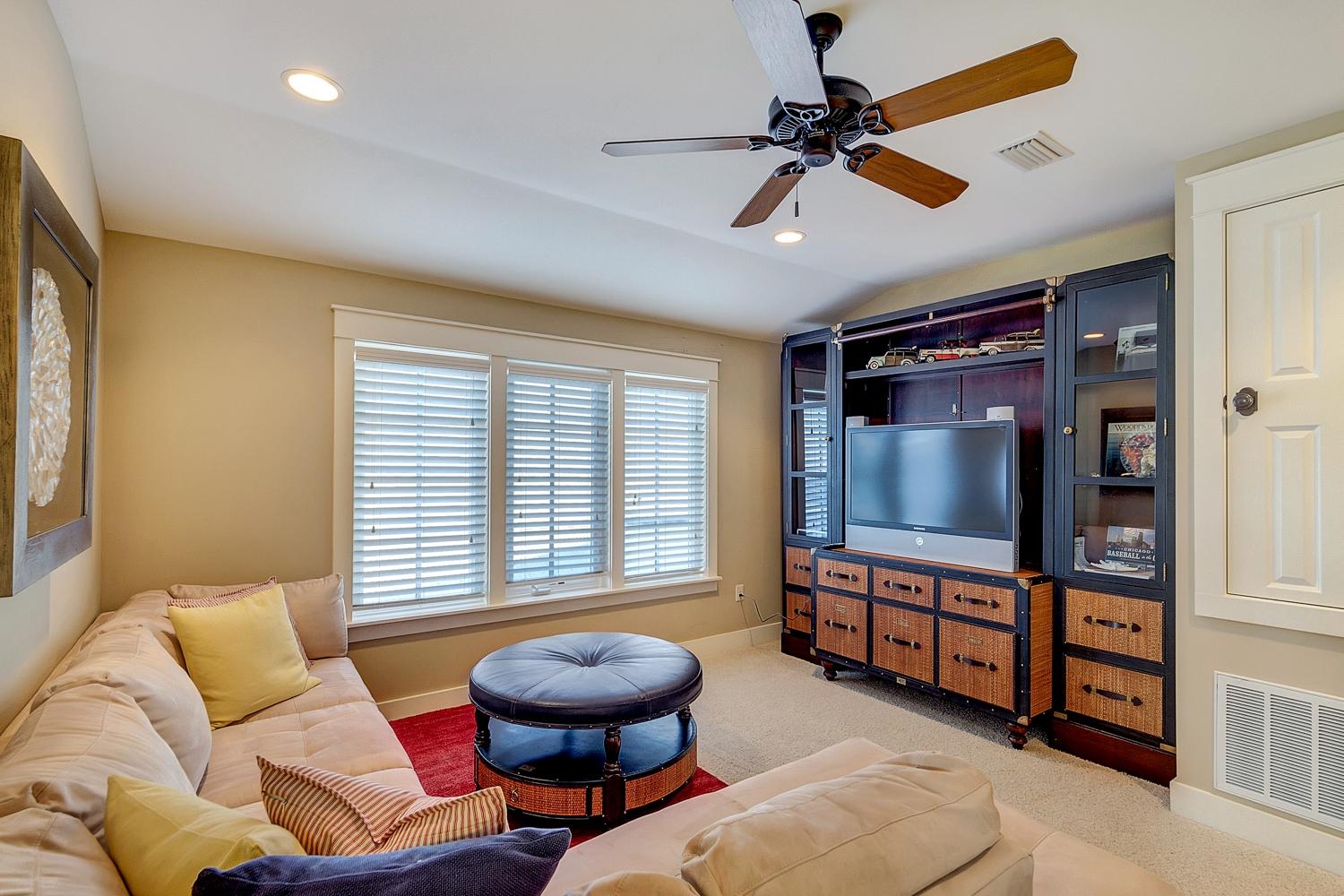 BUNGALOS AT SANDESTIN - Residential