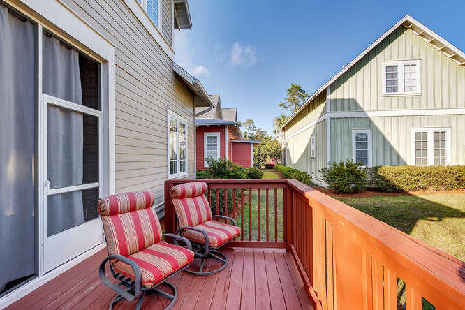 BUNGALOS AT SANDESTIN - Residential