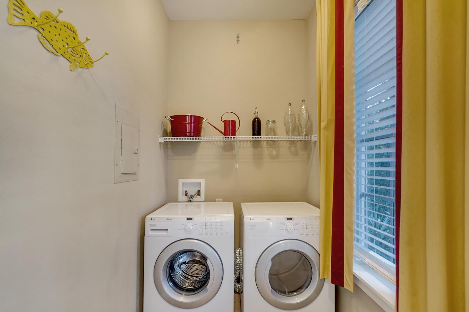 BUNGALOS AT SANDESTIN - Residential