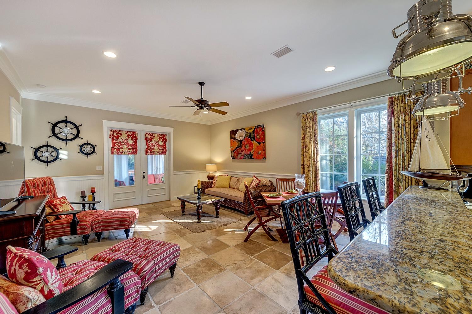 BUNGALOS AT SANDESTIN - Residential