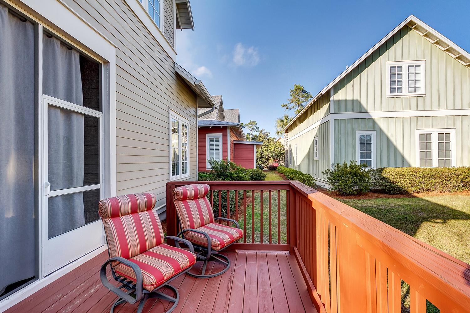 BUNGALOS AT SANDESTIN - Residential