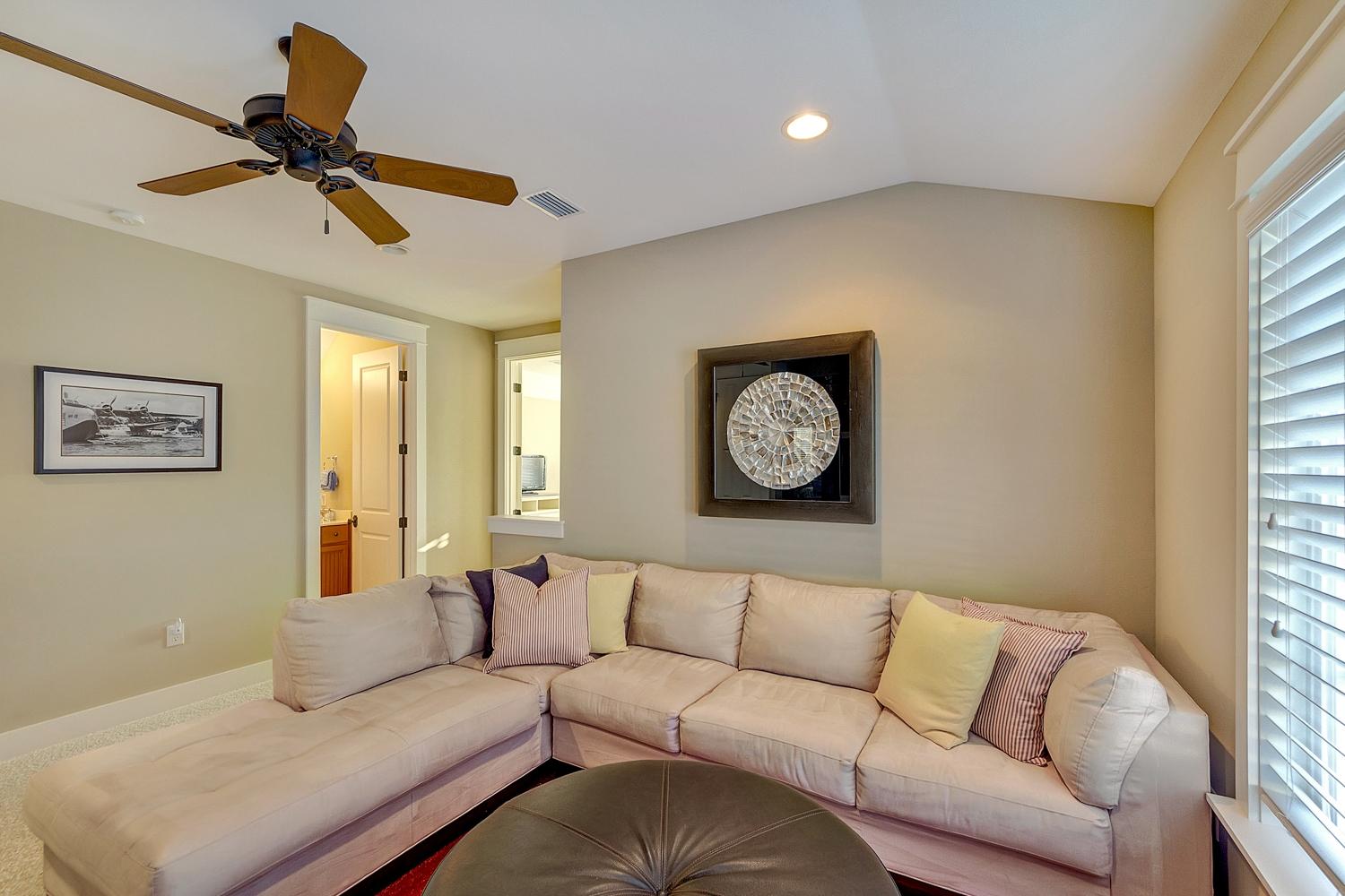 BUNGALOS AT SANDESTIN - Residential