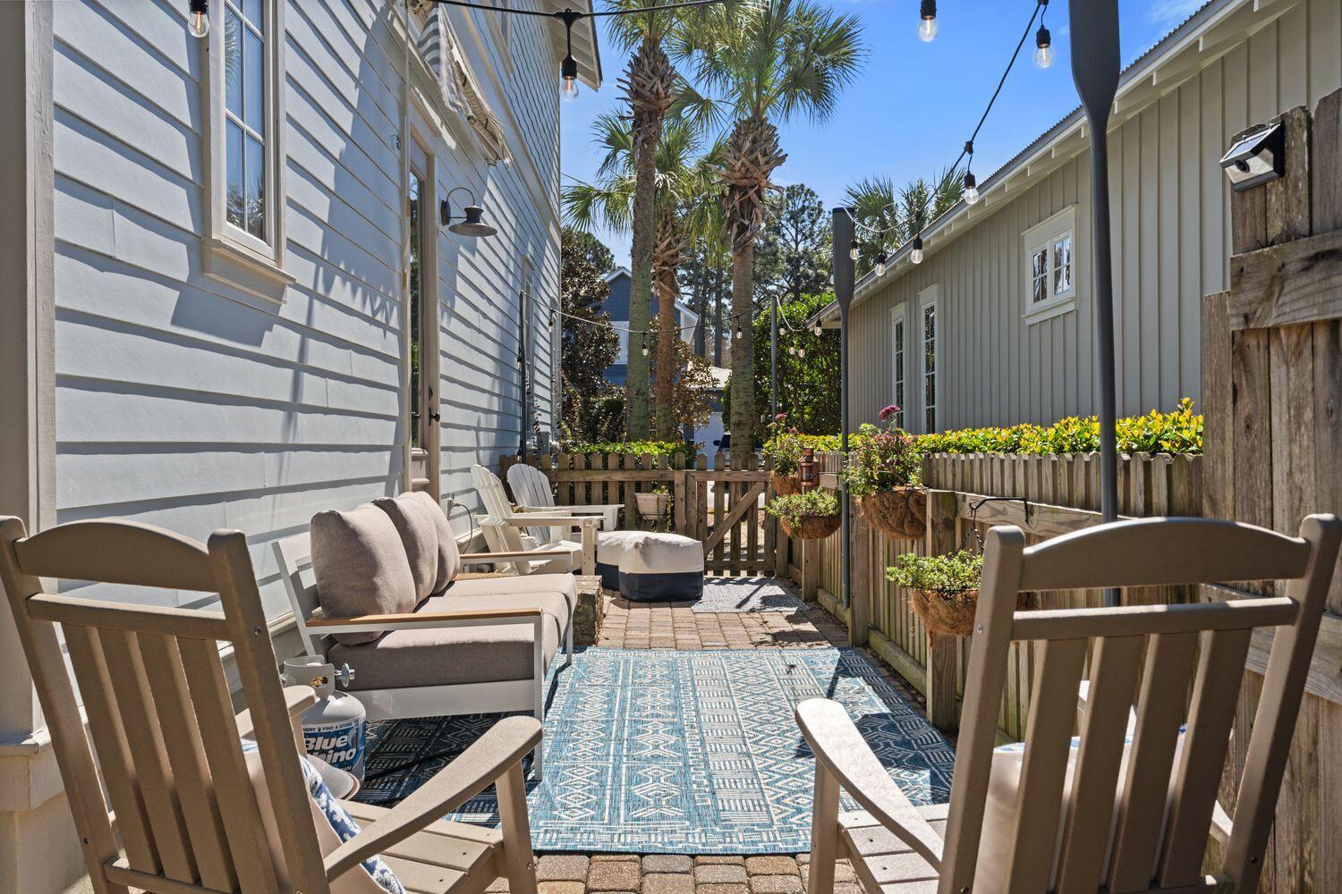 CARSON OAKS - Residential