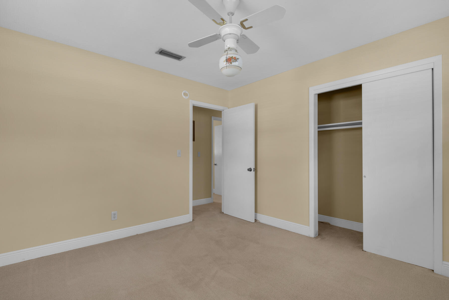 VILLA TASSO TOWN OF - Residential