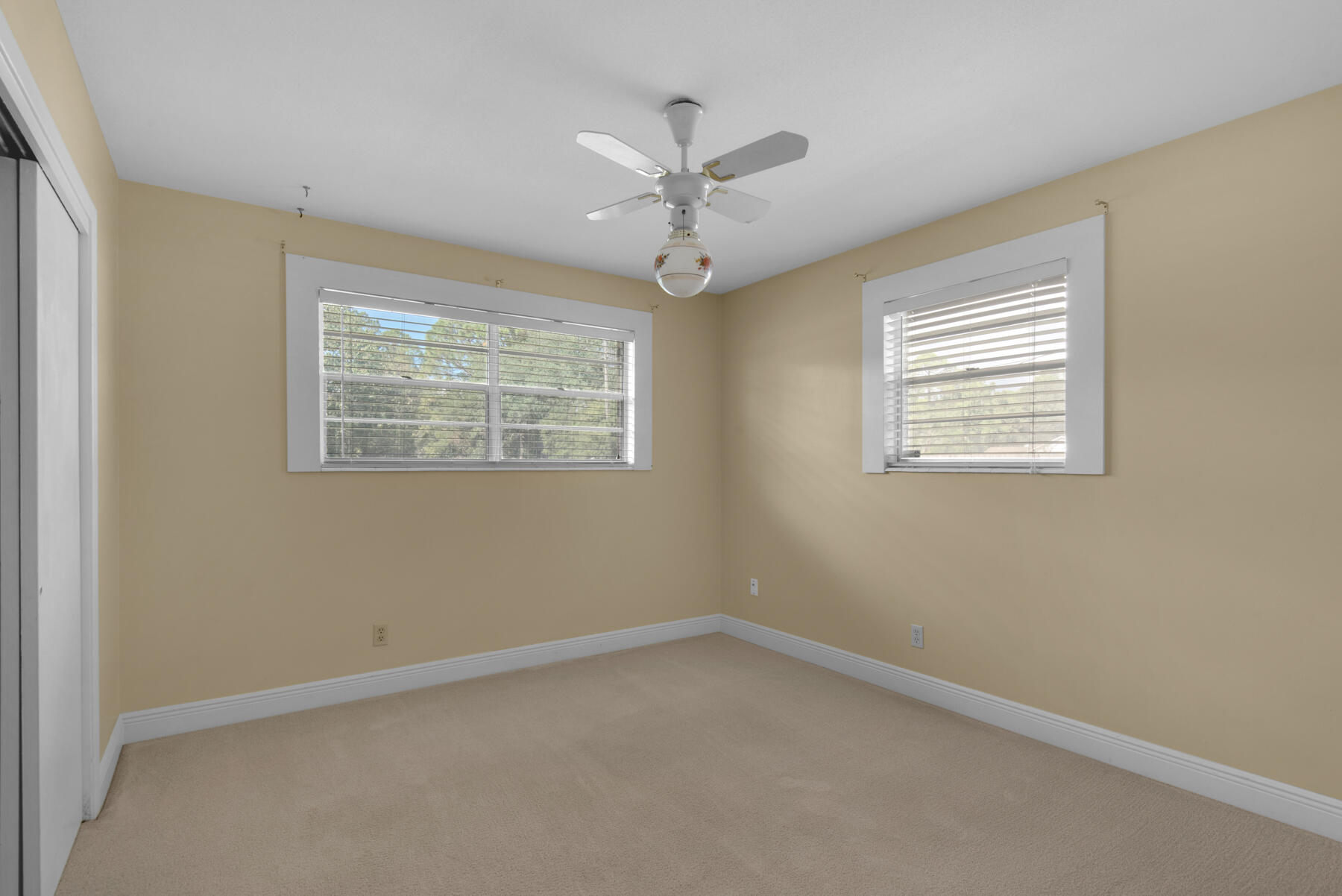 VILLA TASSO TOWN OF - Residential