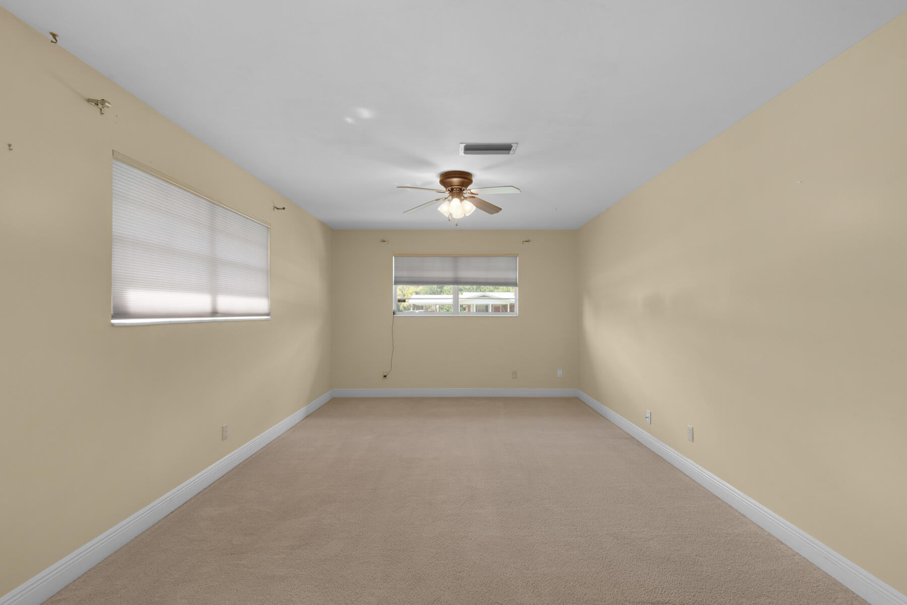 VILLA TASSO TOWN OF - Residential