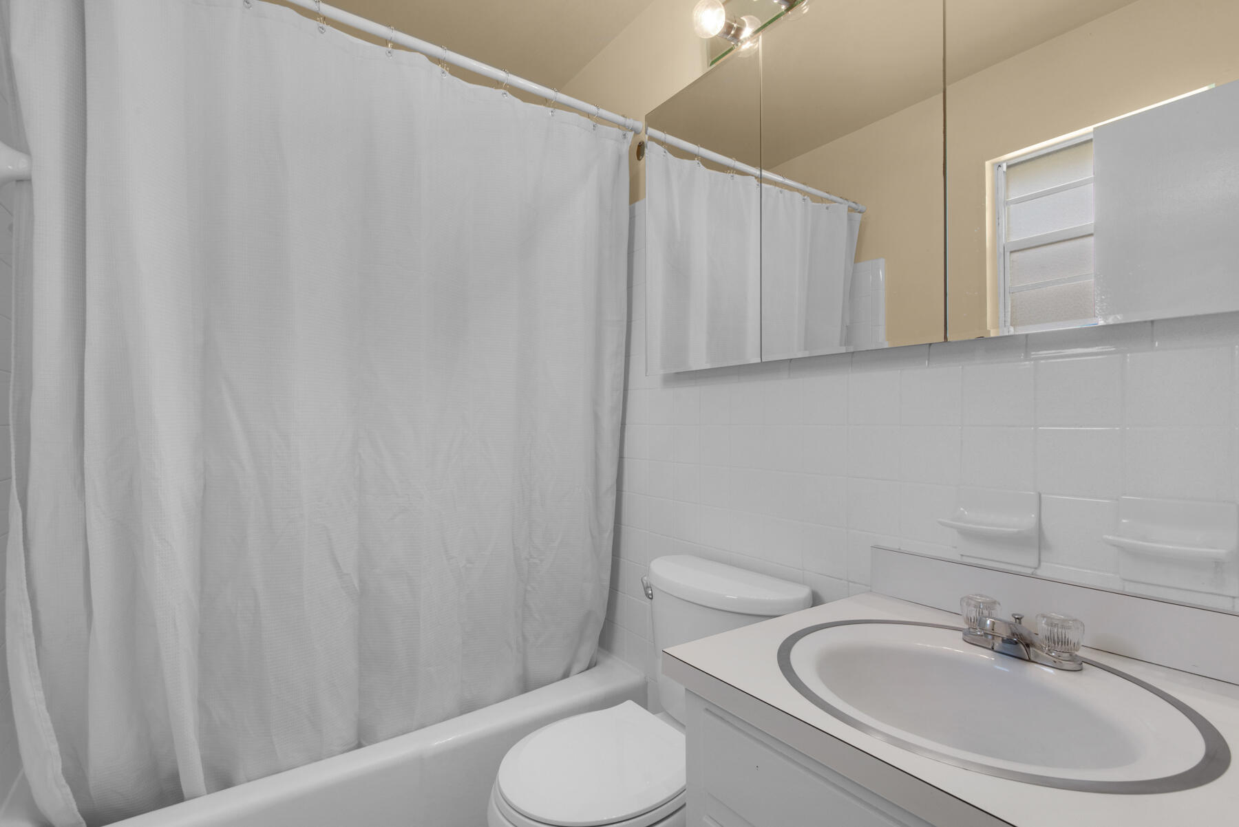 VILLA TASSO TOWN OF - Residential