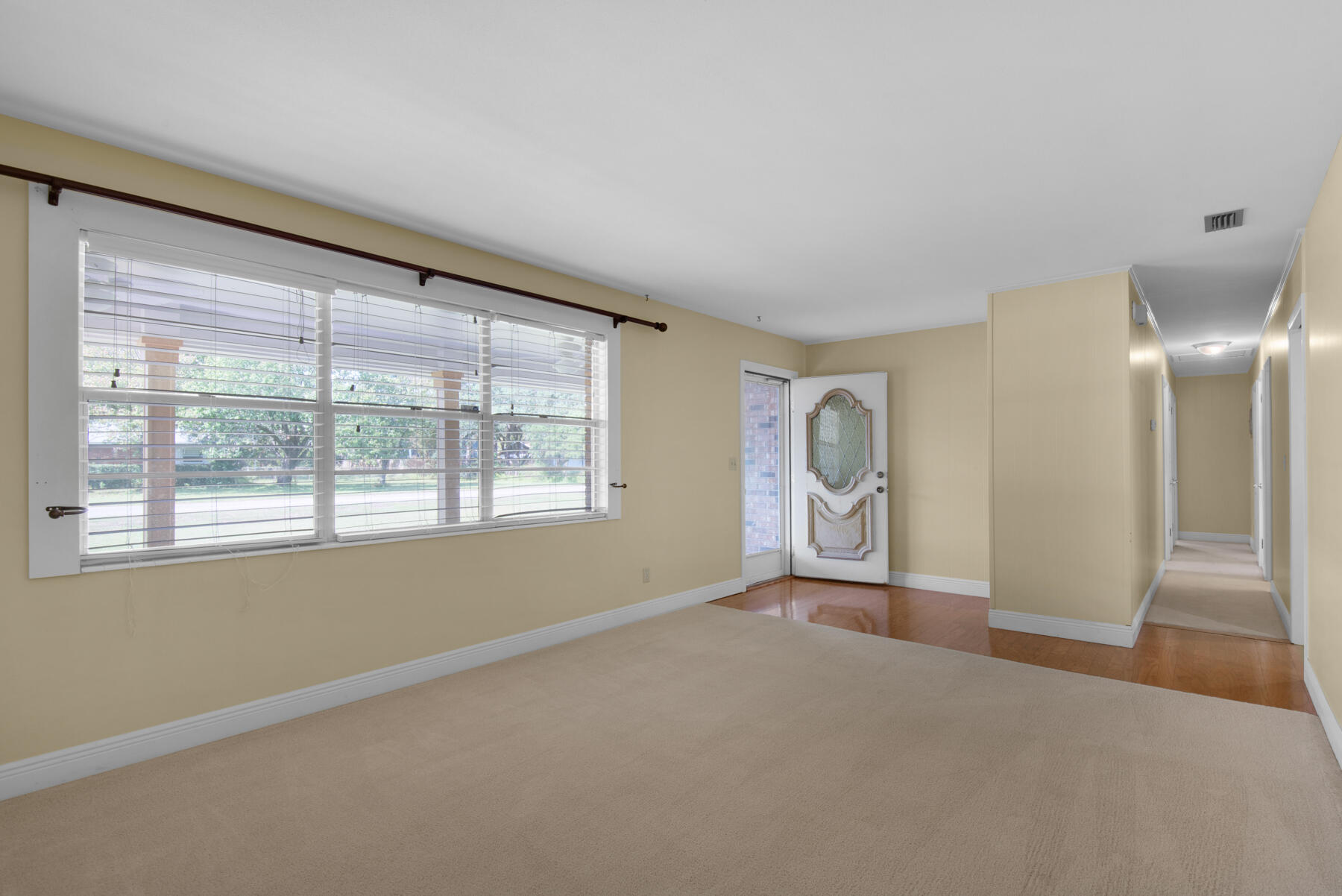 VILLA TASSO TOWN OF - Residential