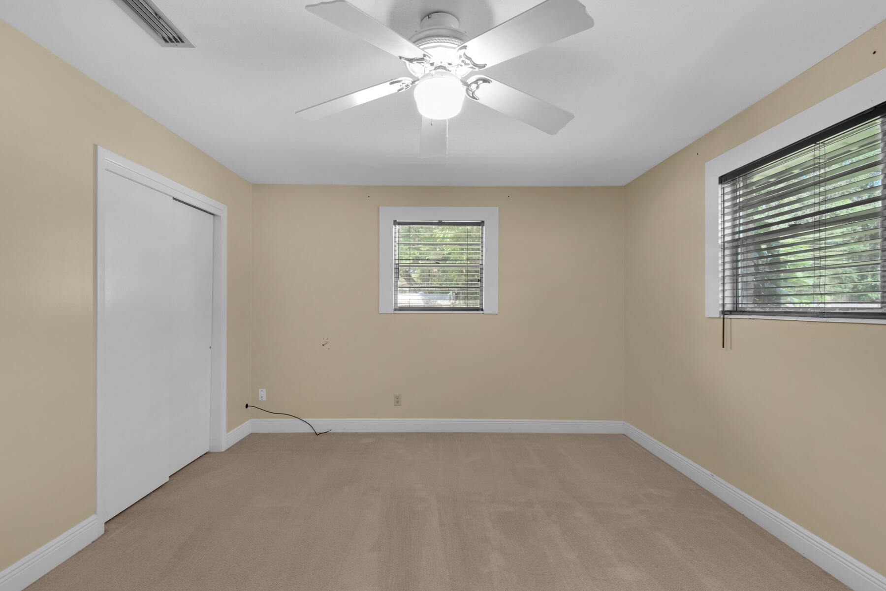 VILLA TASSO TOWN OF - Residential