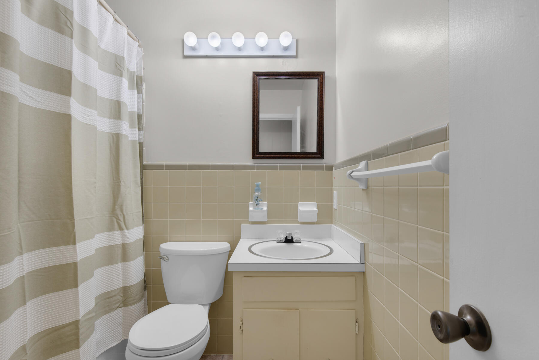 VILLA TASSO TOWN OF - Residential