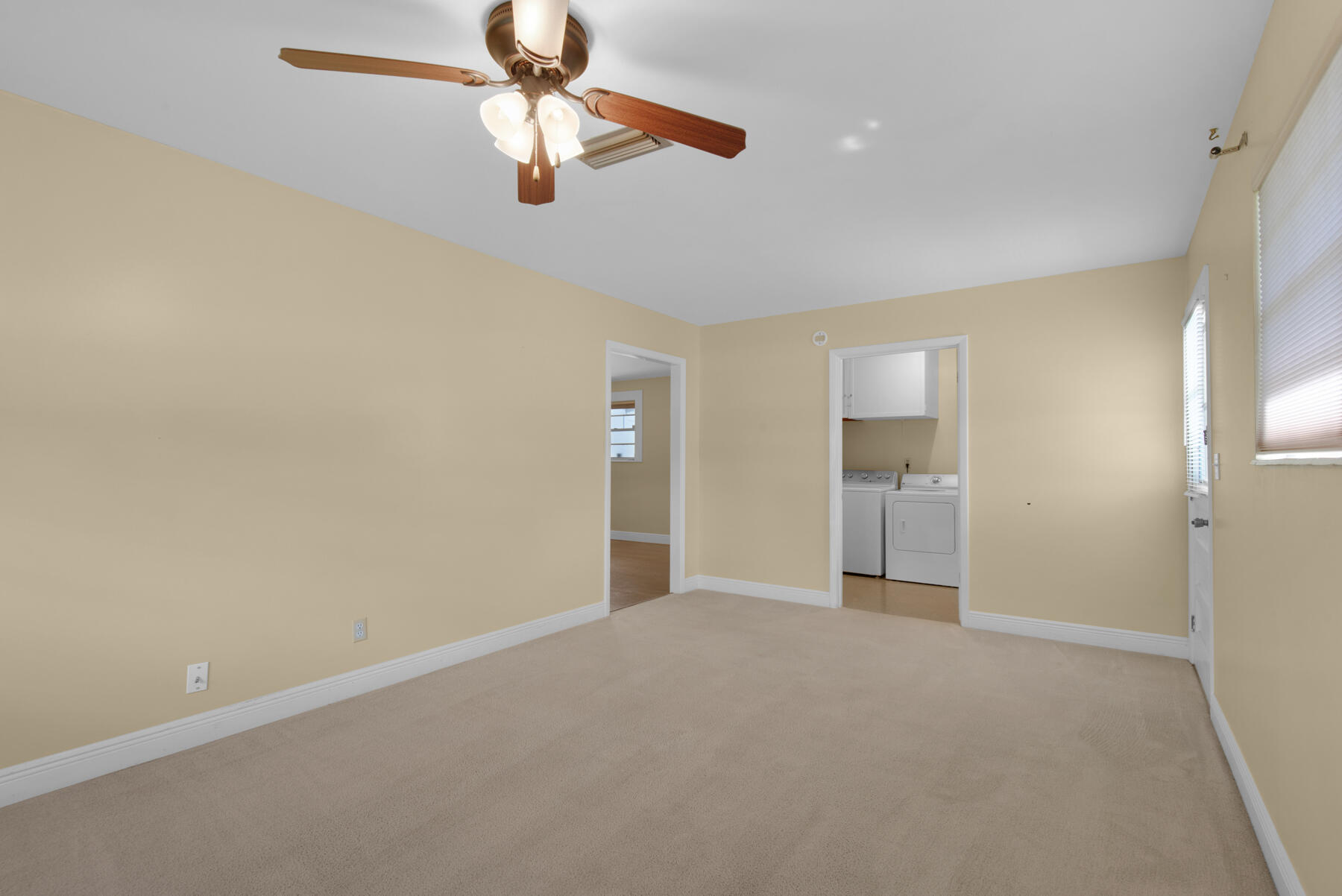 VILLA TASSO TOWN OF - Residential