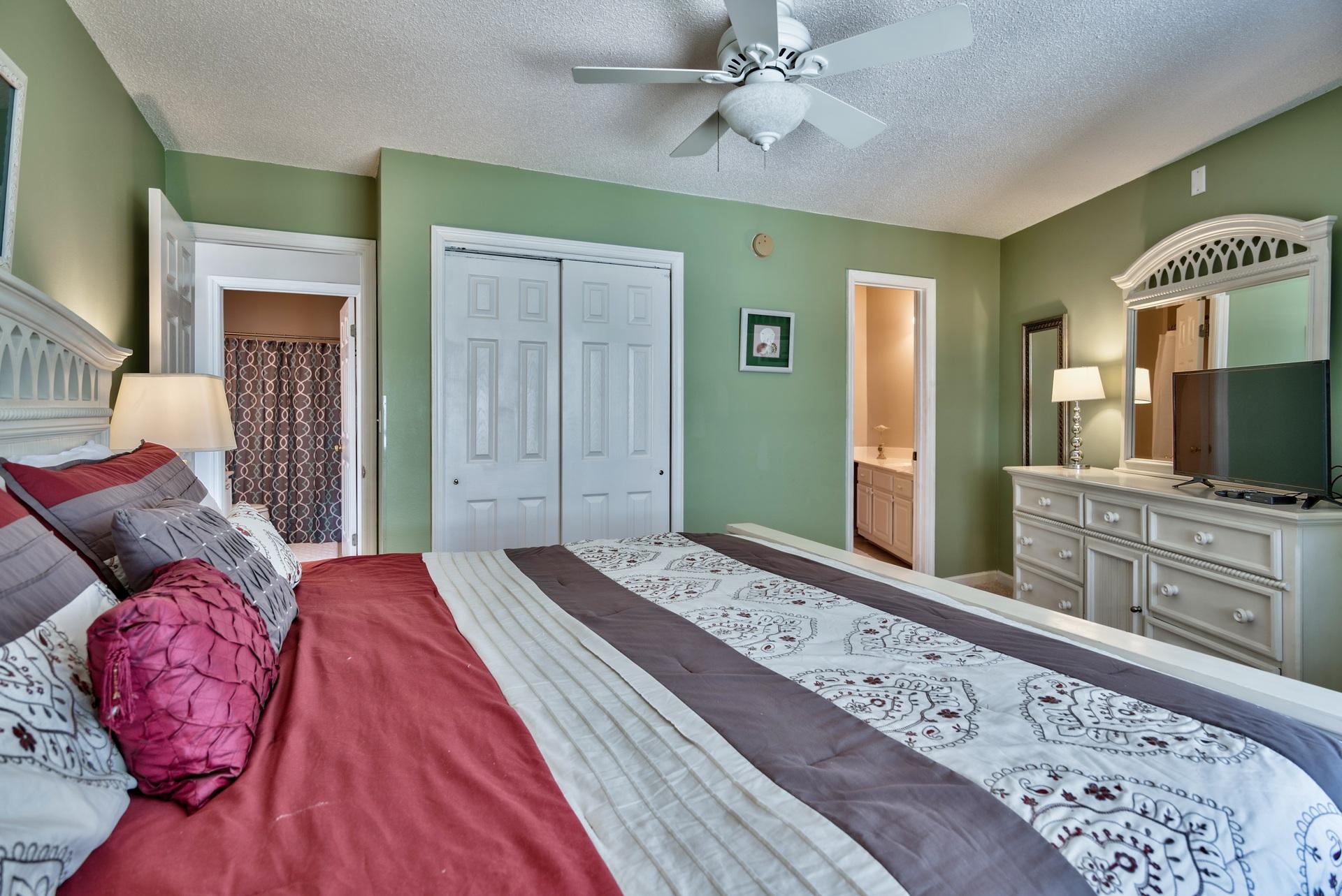 CRYSTAL VILLAGE CONDO PH 1 - Residential