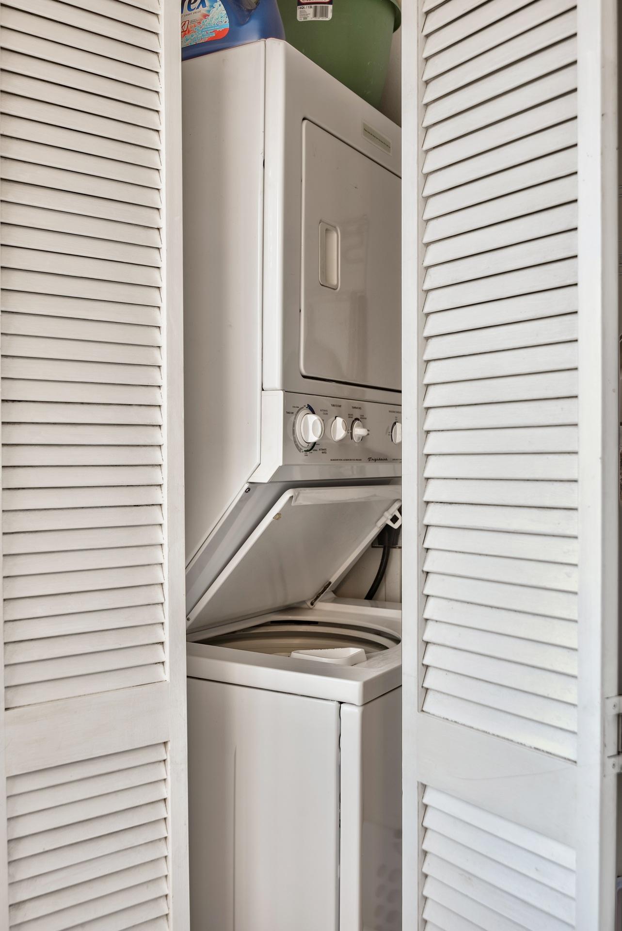 CRYSTAL VILLAGE CONDO PH 1 - Residential