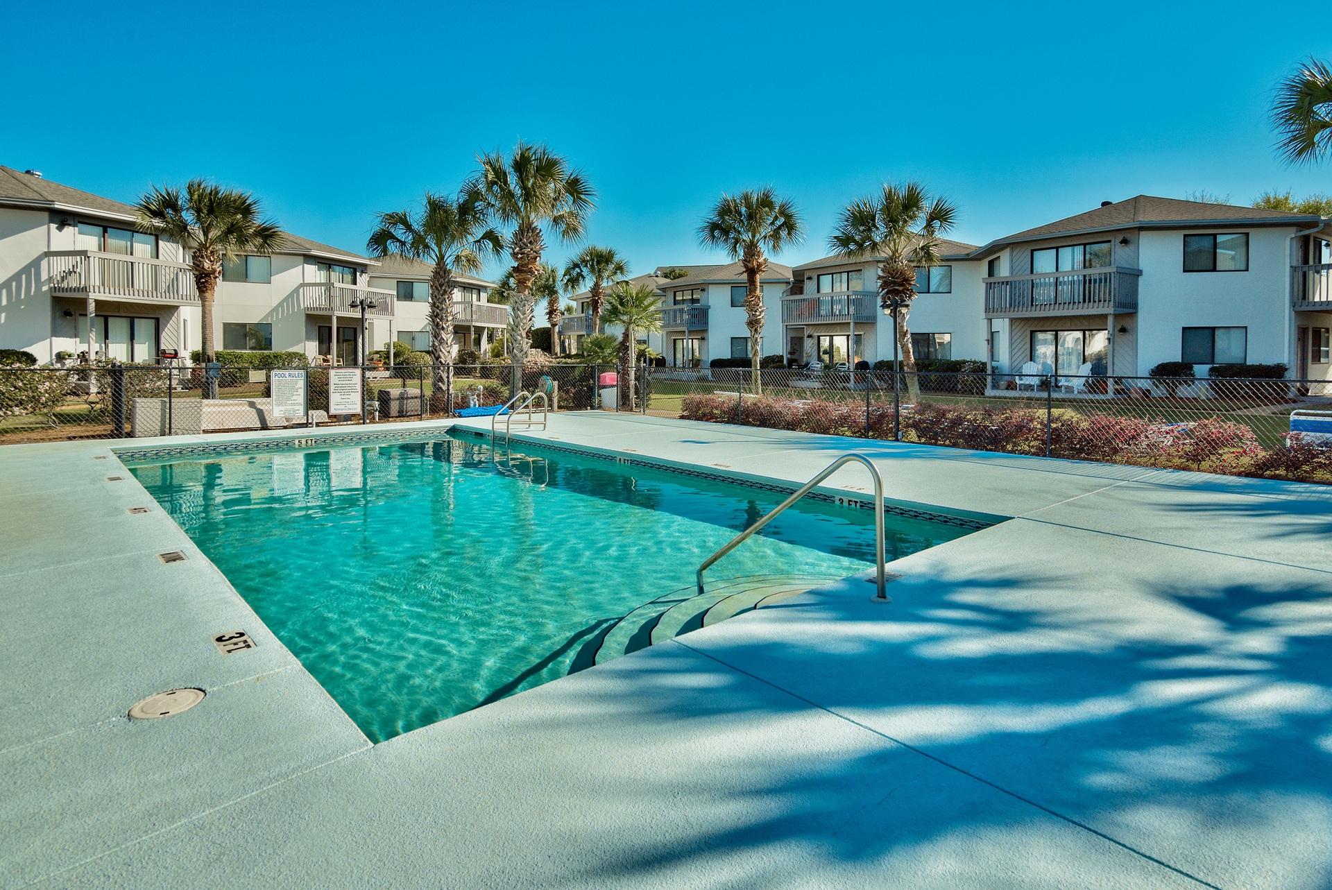 CRYSTAL VILLAGE CONDO PH 1 - Residential