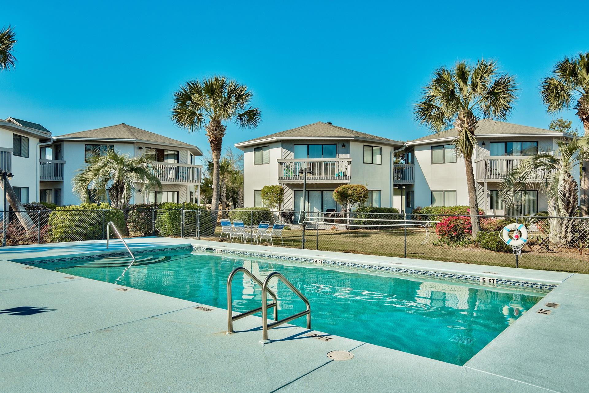 CRYSTAL VILLAGE CONDO PH 1 - Residential