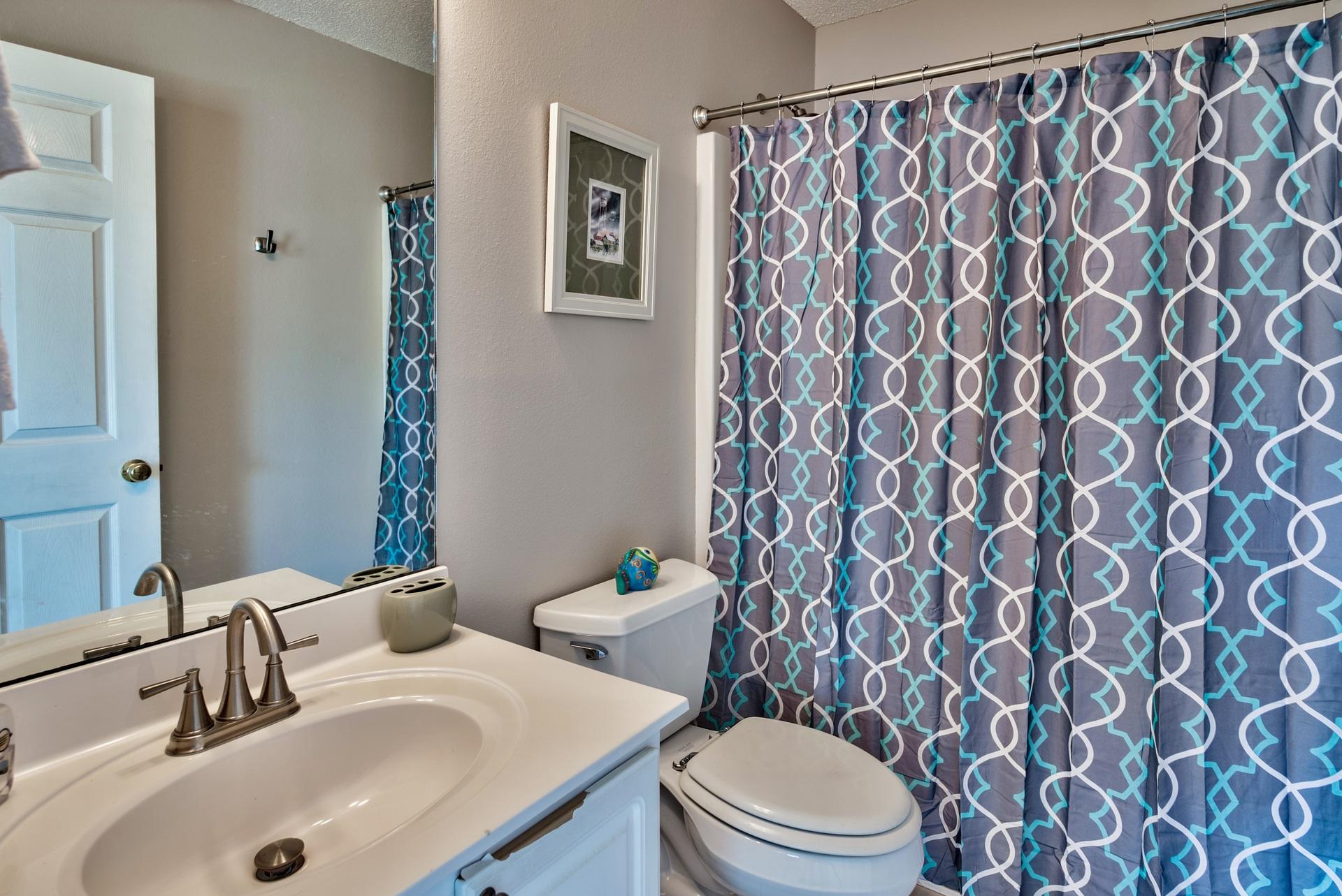 CRYSTAL VILLAGE CONDO PH 1 - Residential