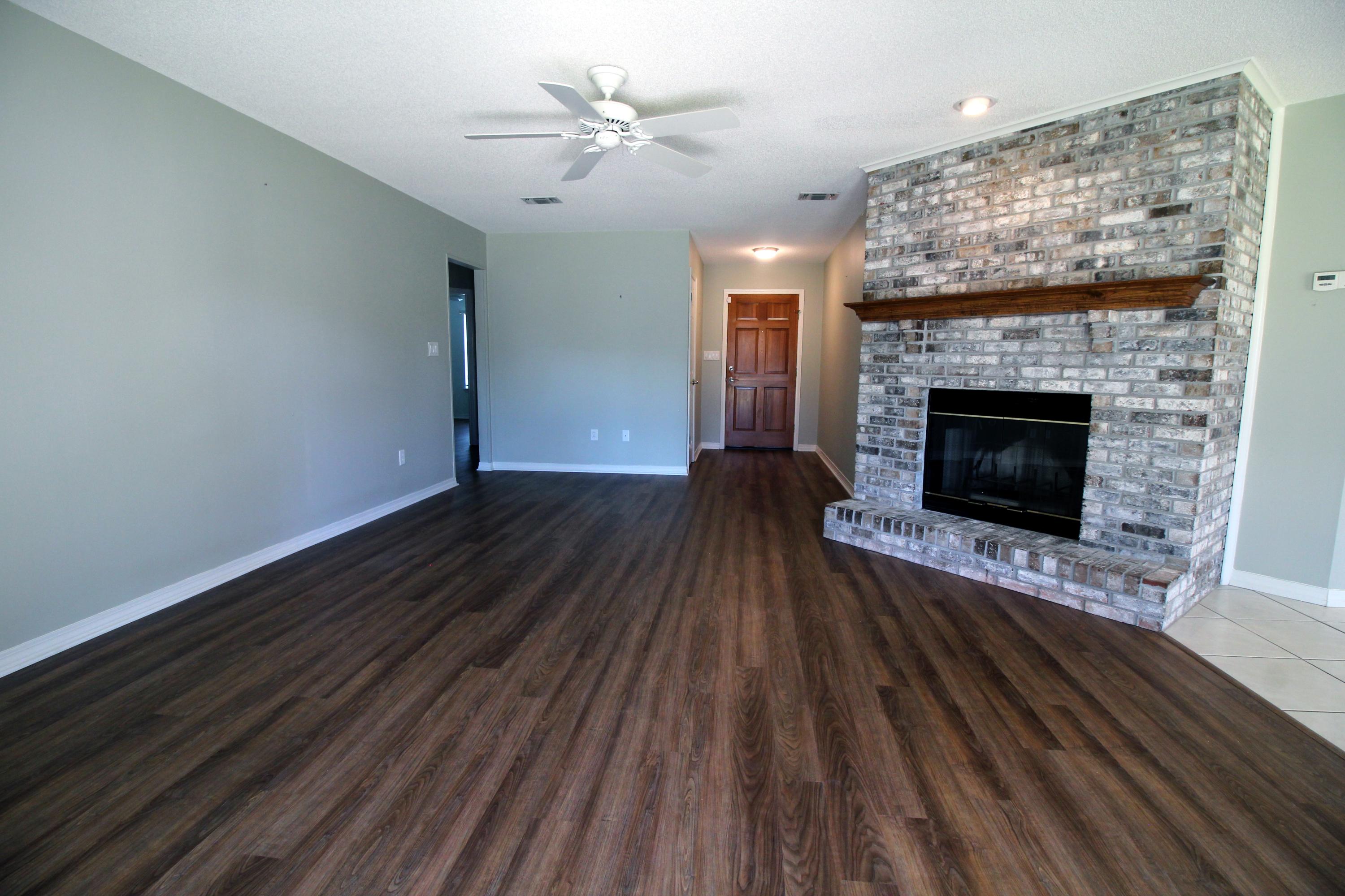 PINEGLADE - Residential