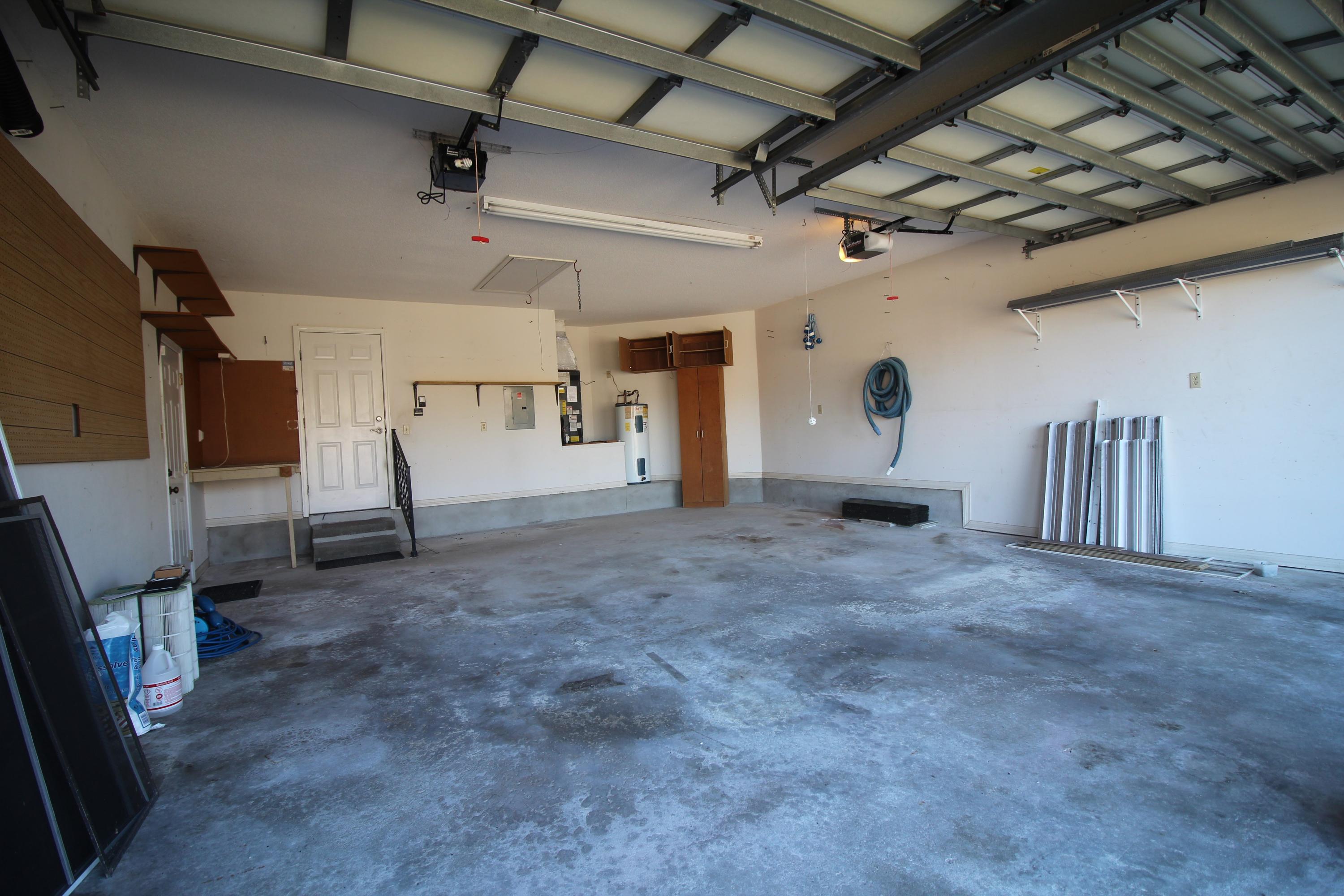 PINEGLADE - Residential