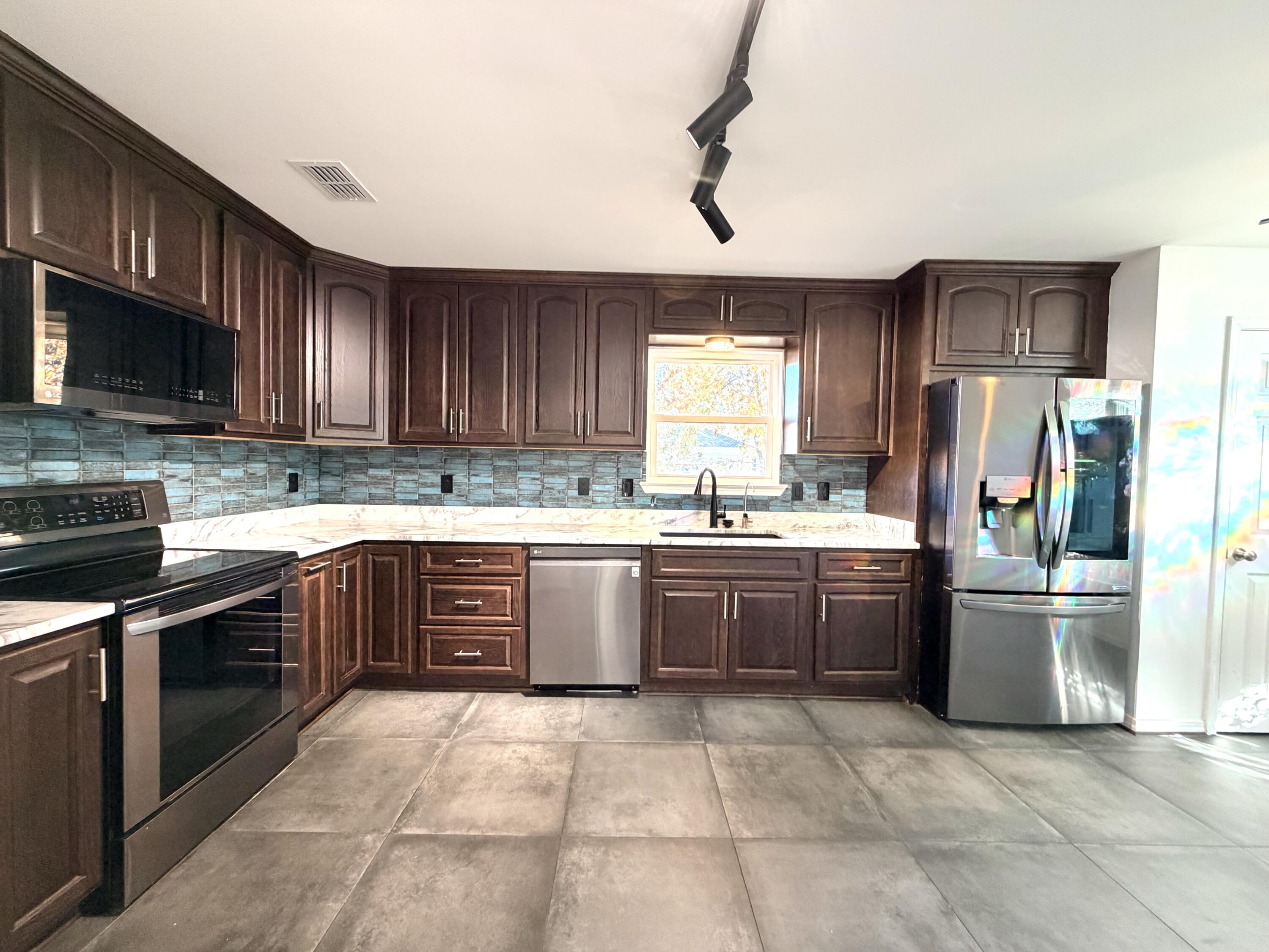 SOUTHERN PINES - Residential