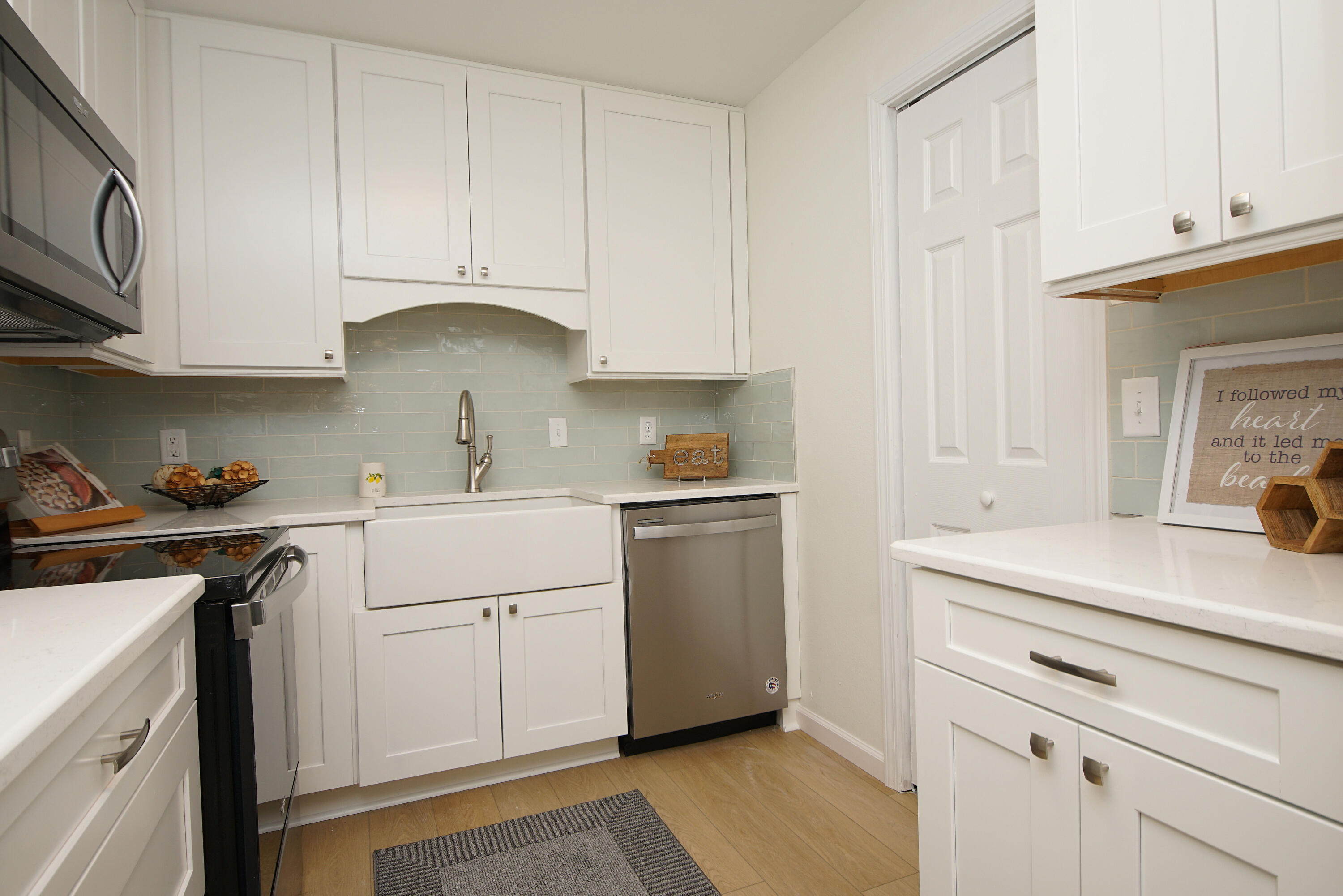 LINCOLN BAYOU PATIO HOMES - Residential