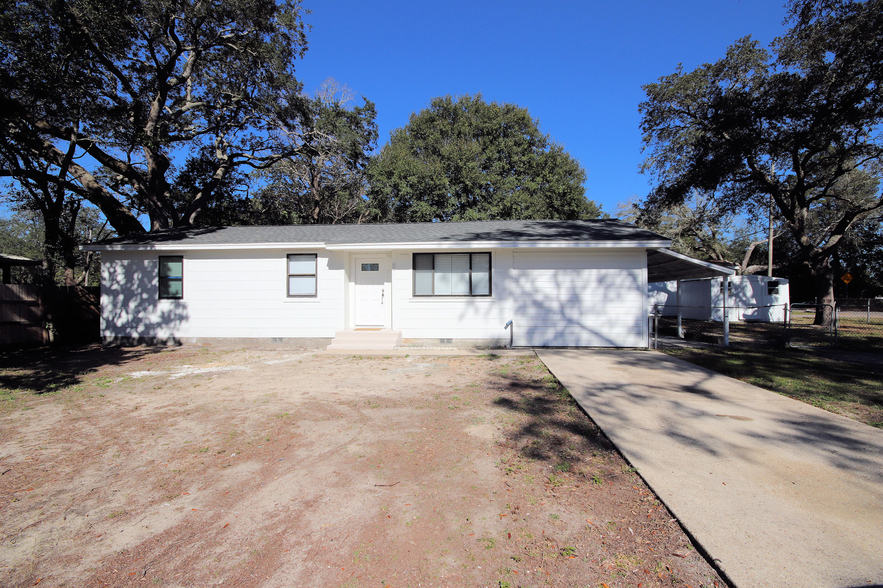 LINCOLN BAYOU PATIO HOMES - Residential