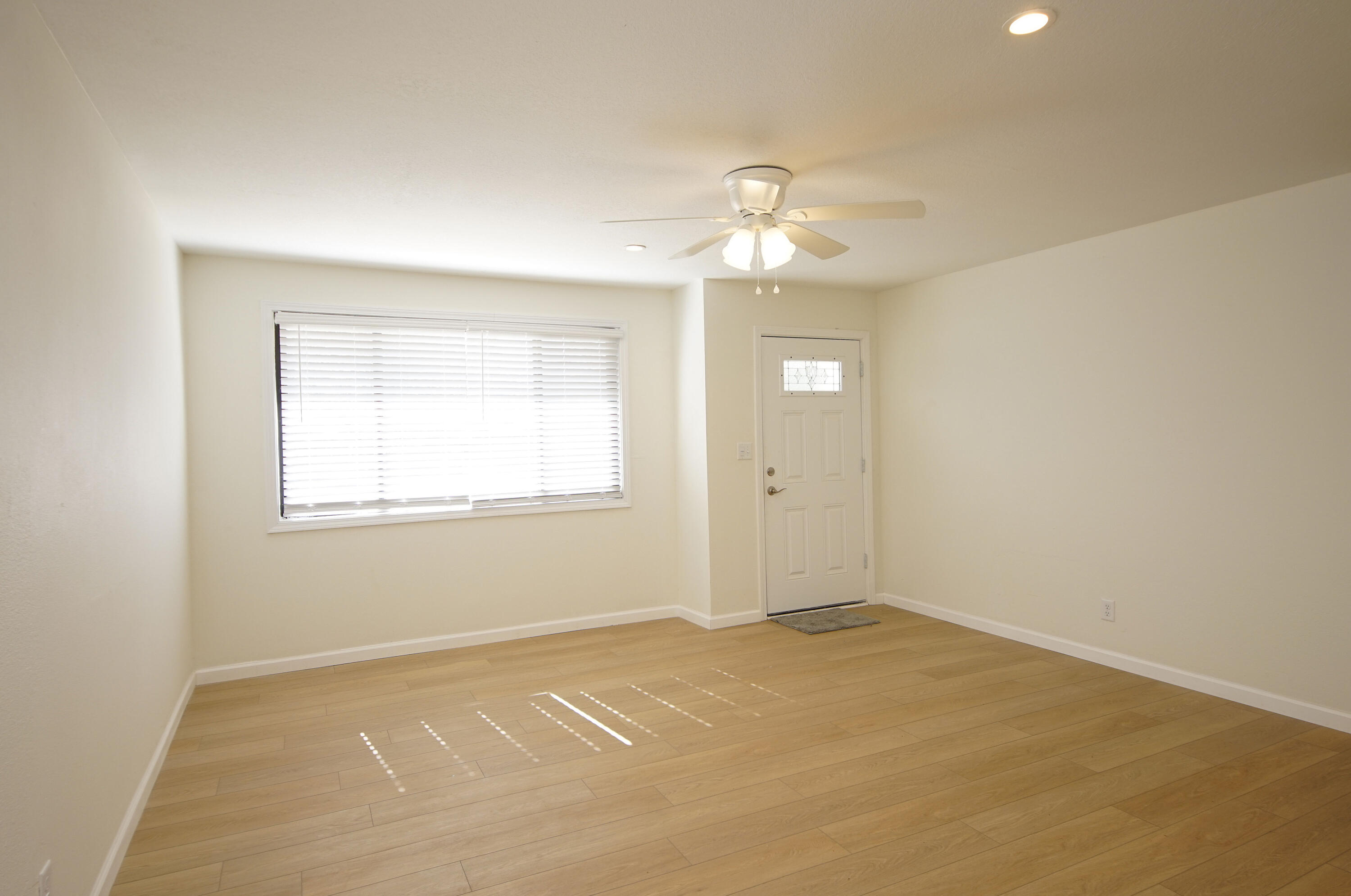 LINCOLN BAYOU PATIO HOMES - Residential