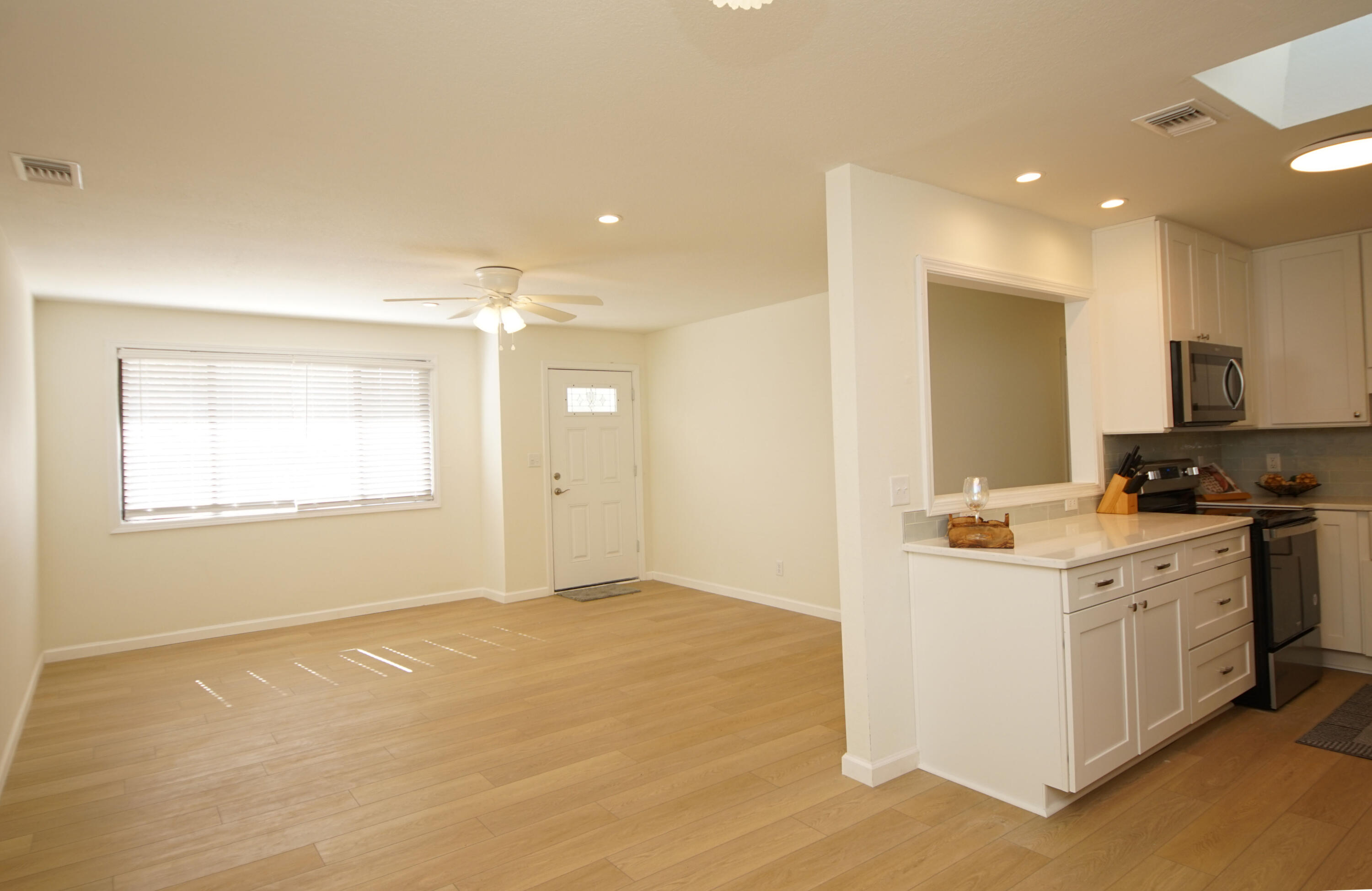 LINCOLN BAYOU PATIO HOMES - Residential