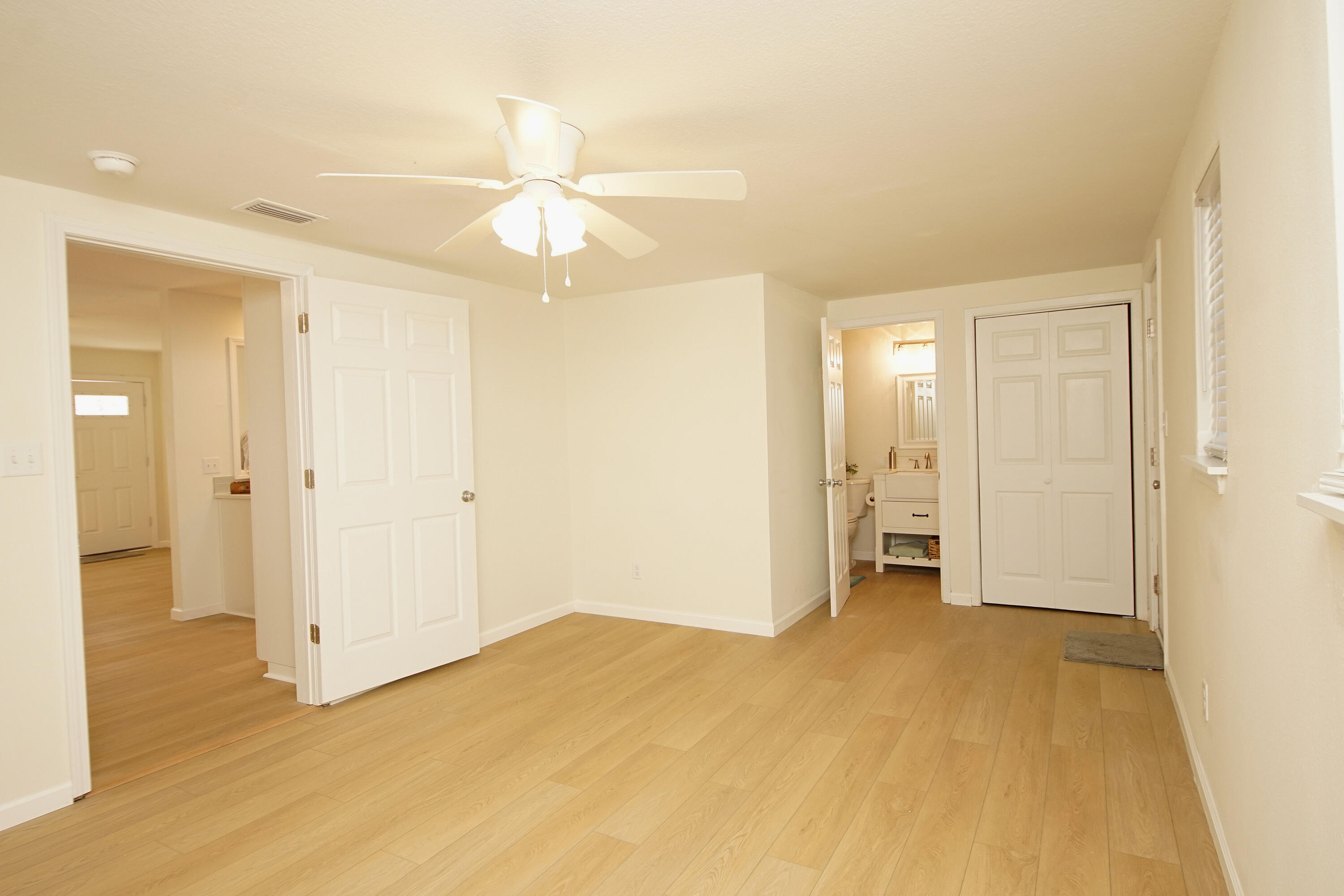 LINCOLN BAYOU PATIO HOMES - Residential