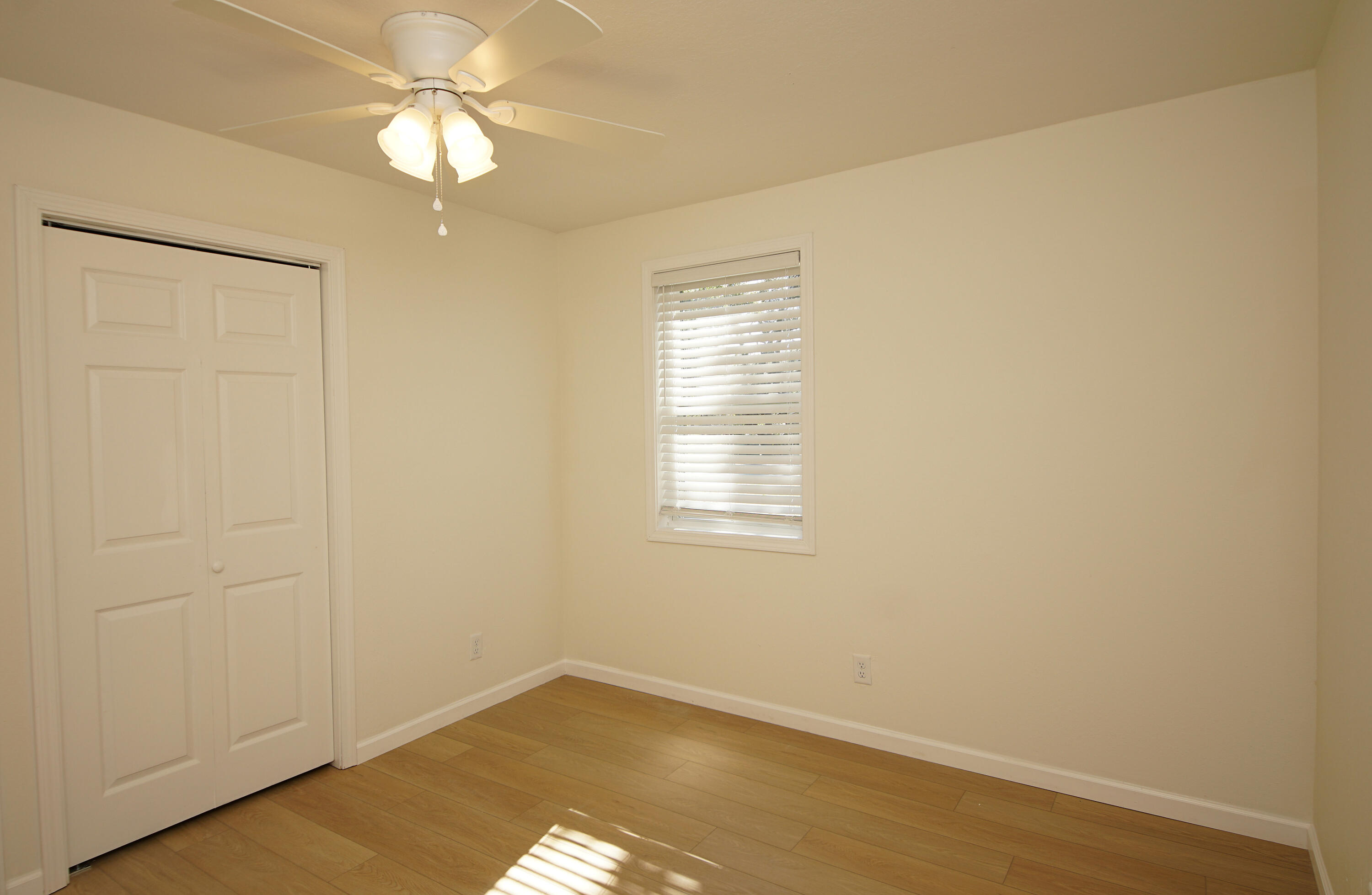 LINCOLN BAYOU PATIO HOMES - Residential