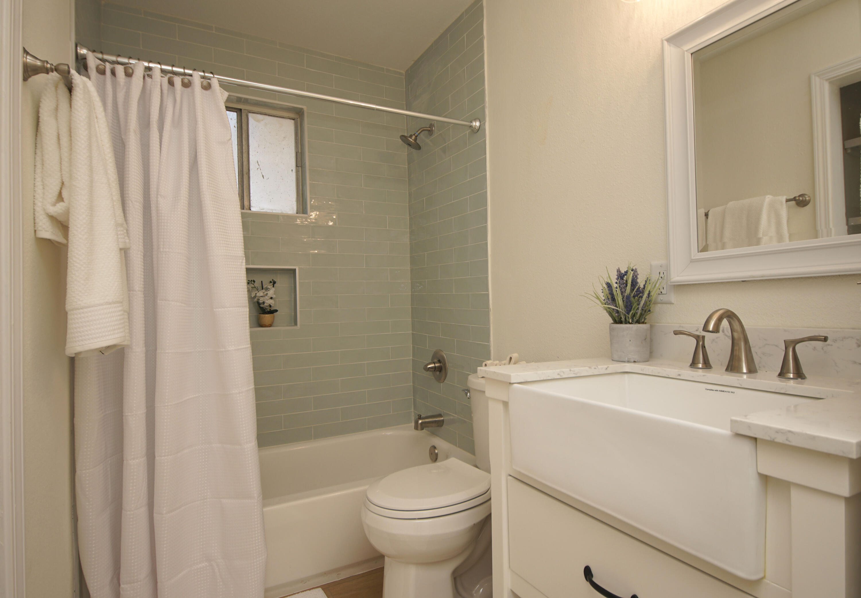 LINCOLN BAYOU PATIO HOMES - Residential