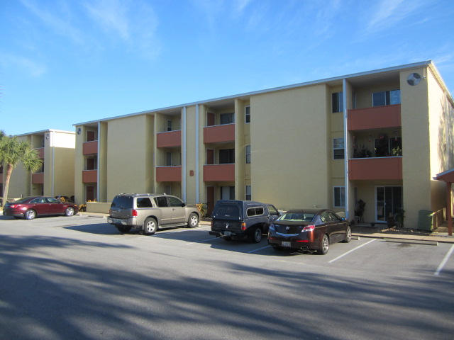 CEDARS CONDO - Residential