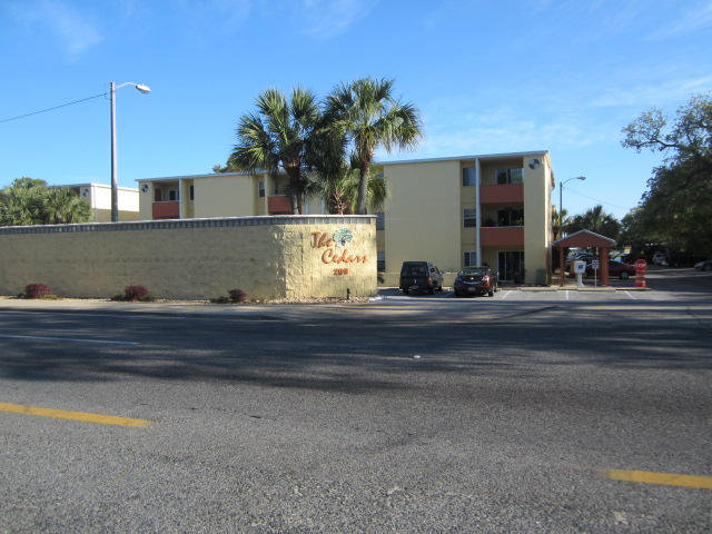 CEDARS CONDO - Residential