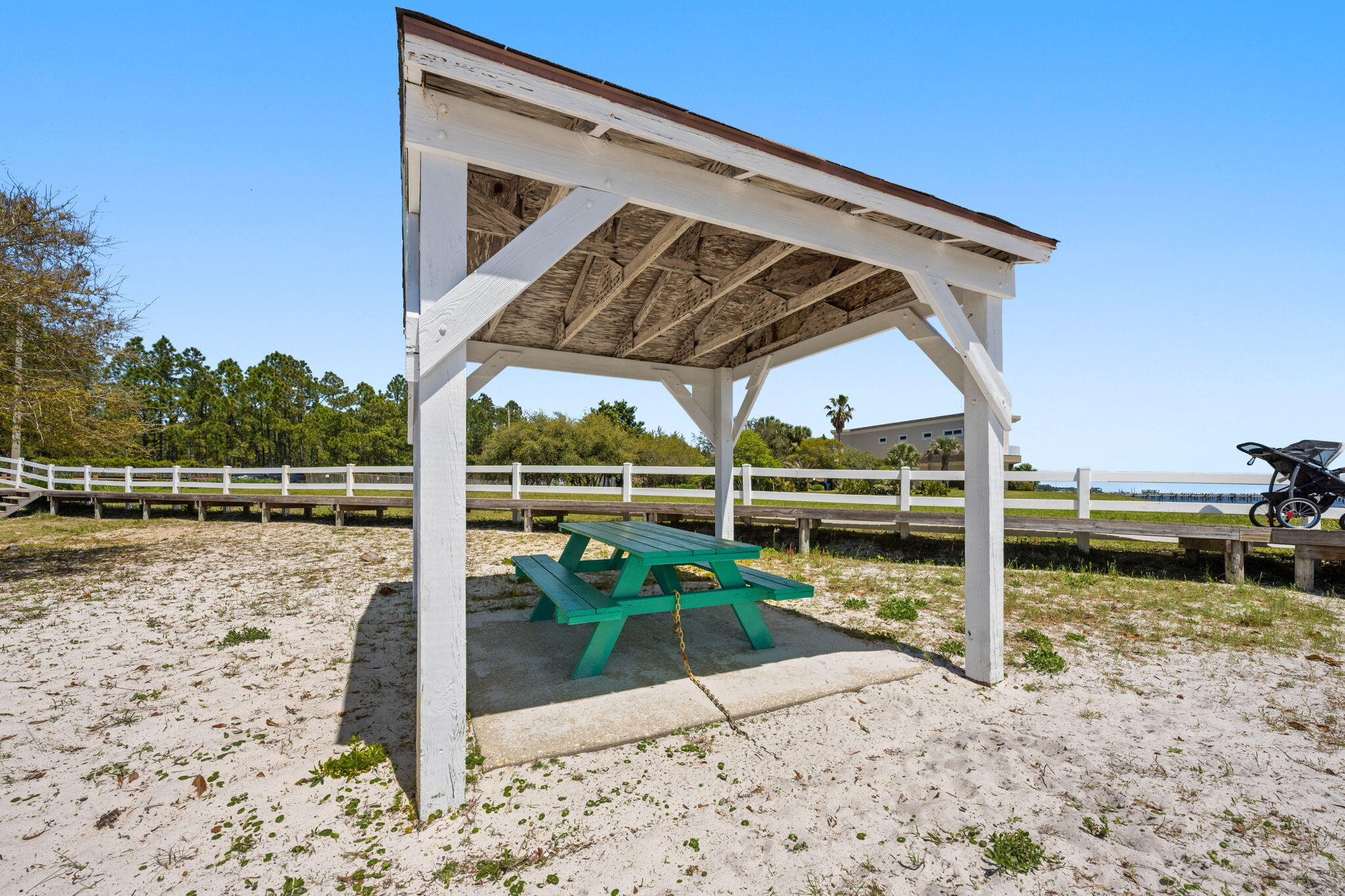 LIGHTHOUSE POINTE UNIT 3 - Residential