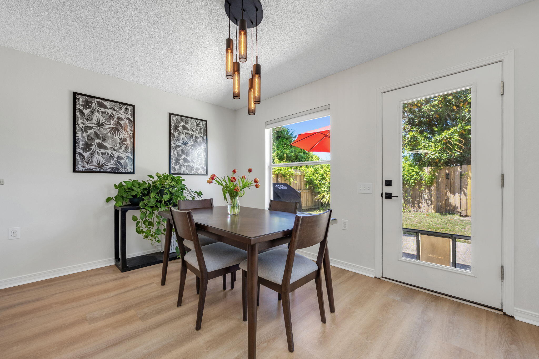 LIGHTHOUSE POINTE UNIT 3 - Residential