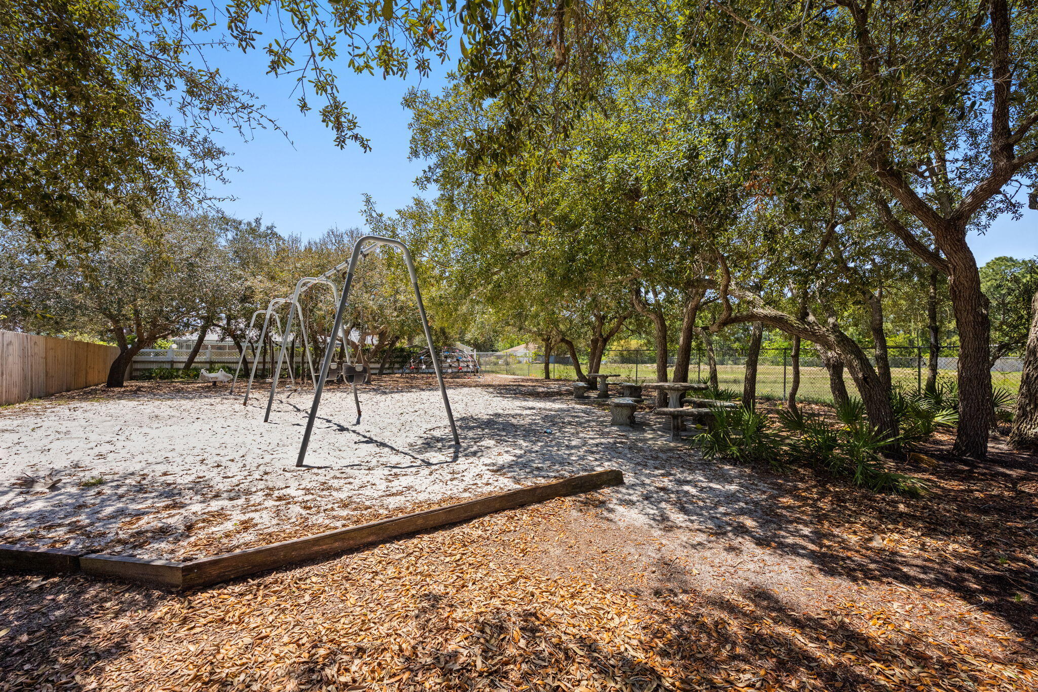LIGHTHOUSE POINTE UNIT 3 - Residential