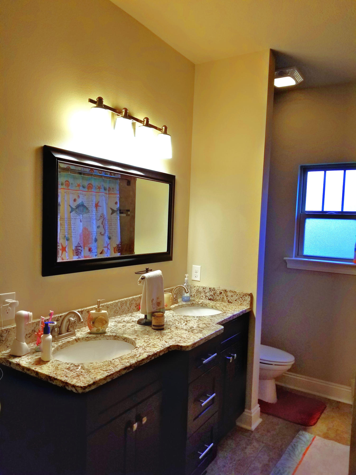 CRESCENT SHORES - Residential