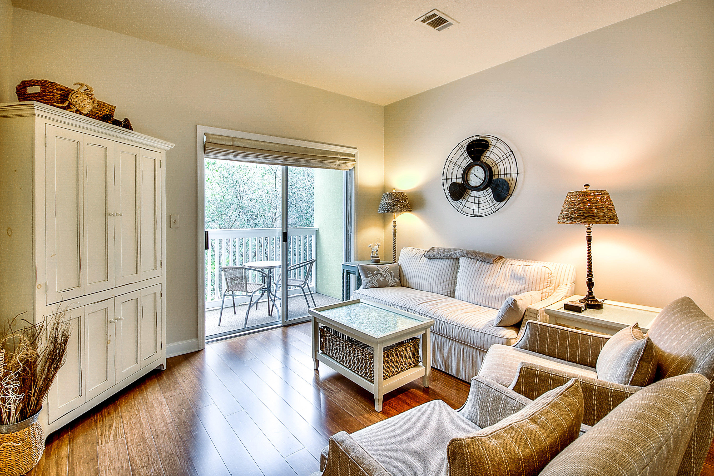 HERONS WATCH CONDO PH 4 - Residential