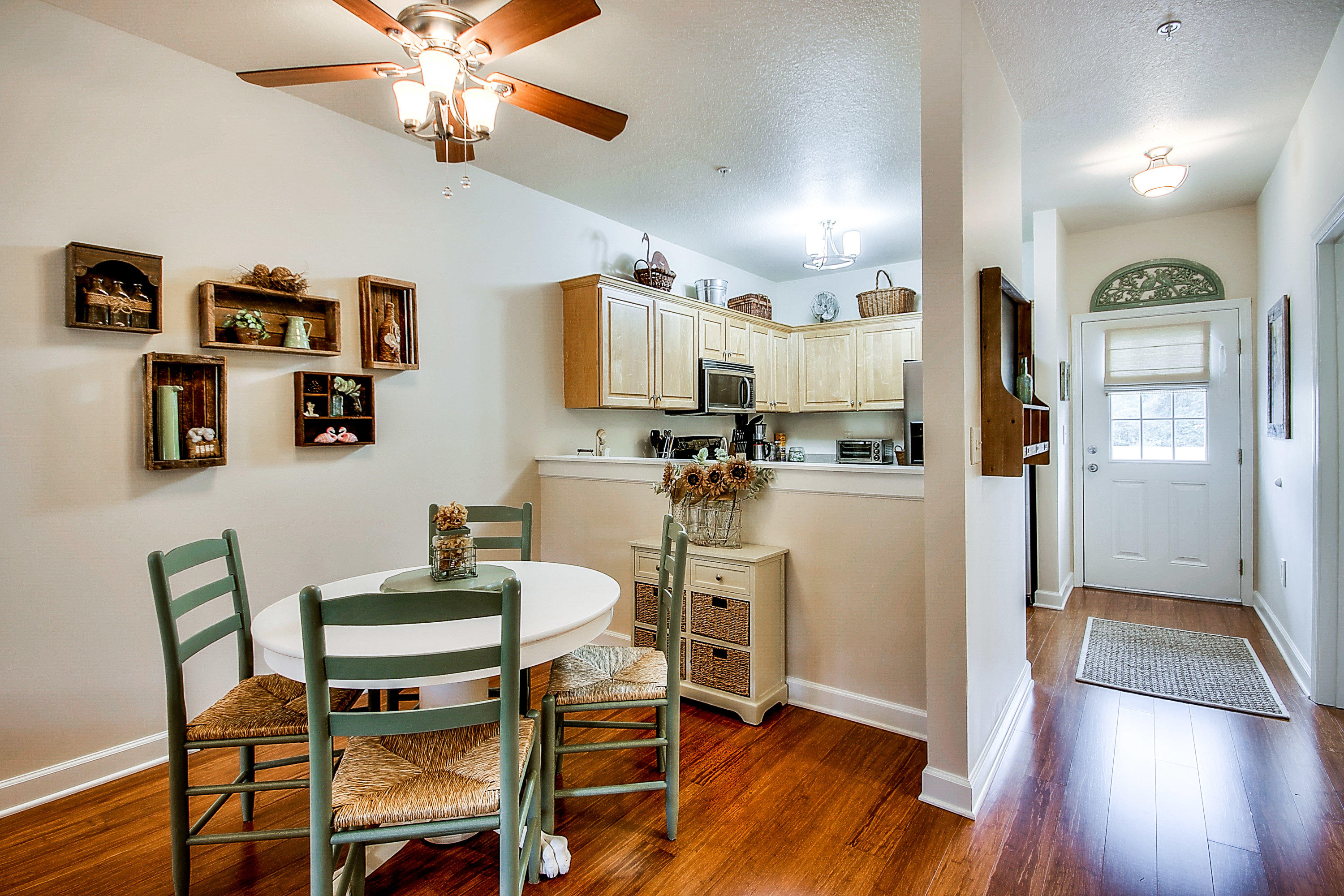 HERONS WATCH CONDO PH 4 - Residential