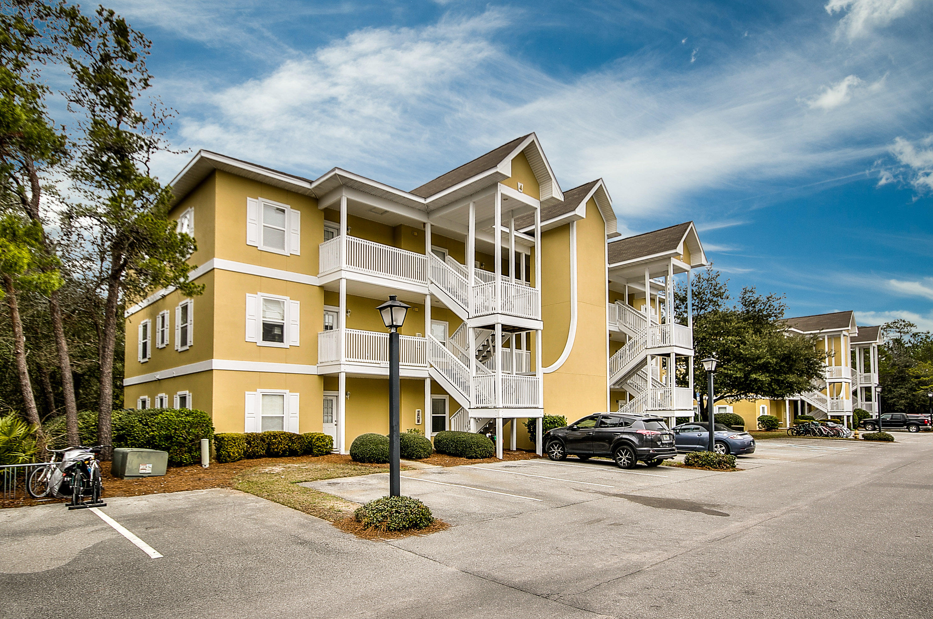 HERONS WATCH CONDO PH 4 - Residential