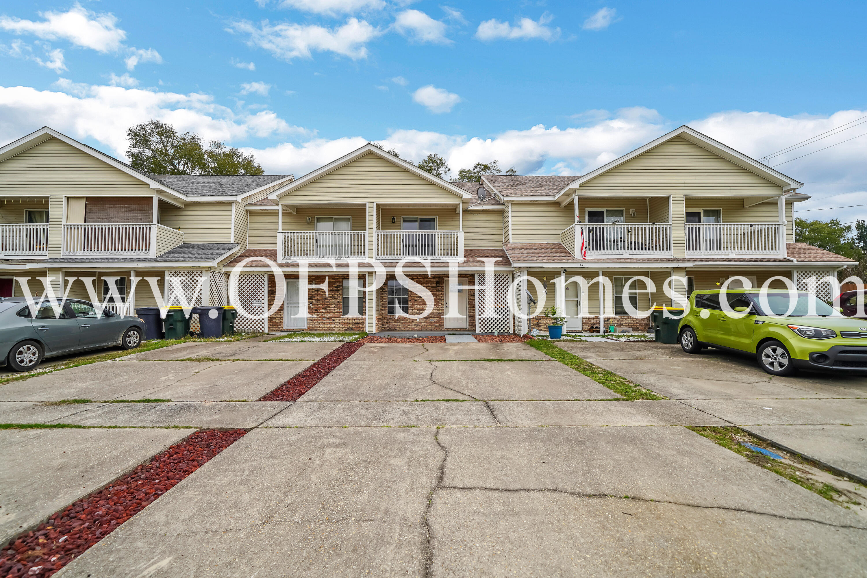 CHATELAINE ESTATES S/D - Residential Lease