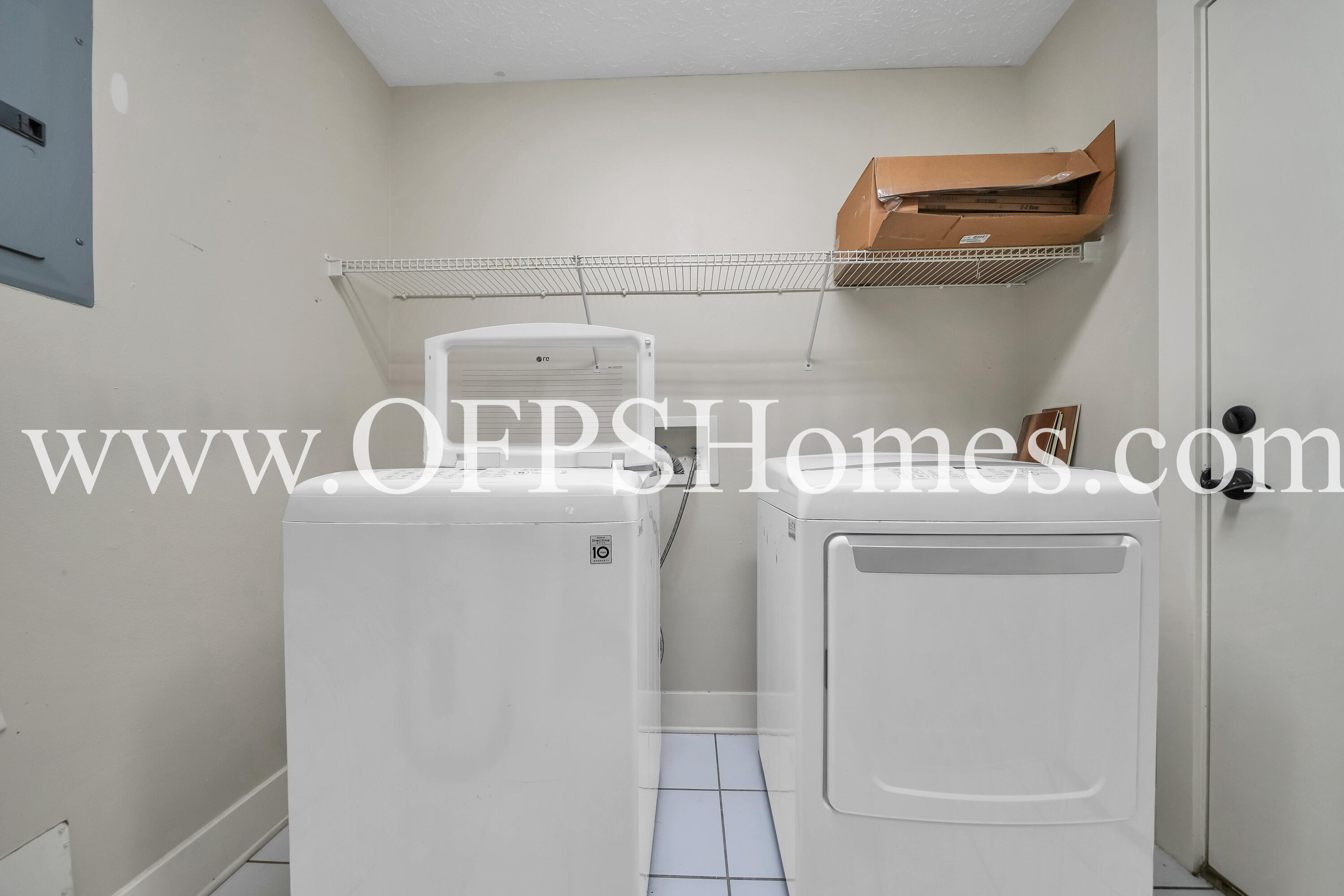 CHATELAINE ESTATES S/D - Residential Lease