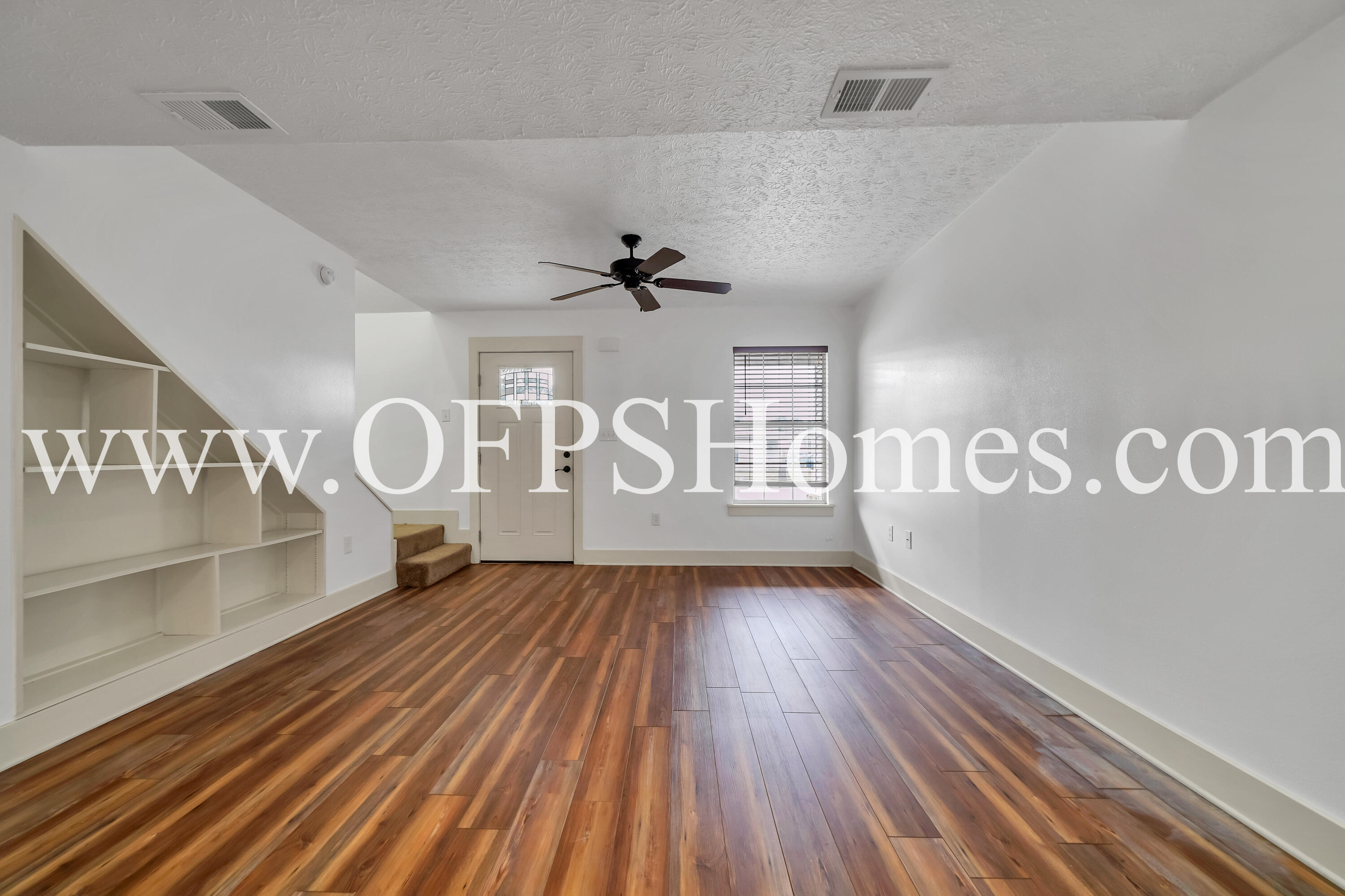 CHATELAINE ESTATES S/D - Residential Lease